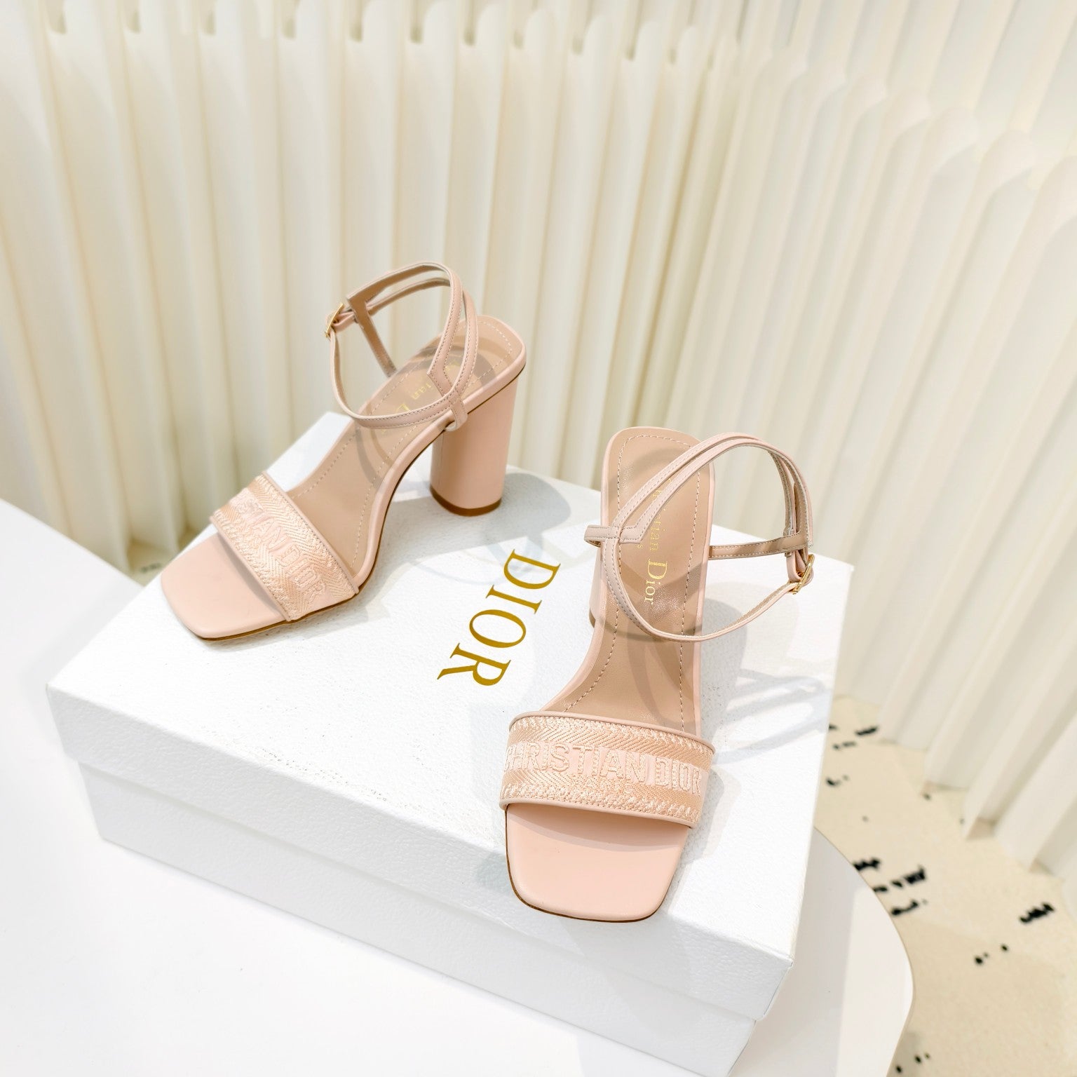 LuxluxHouse Best Quality Women Shoes Dior