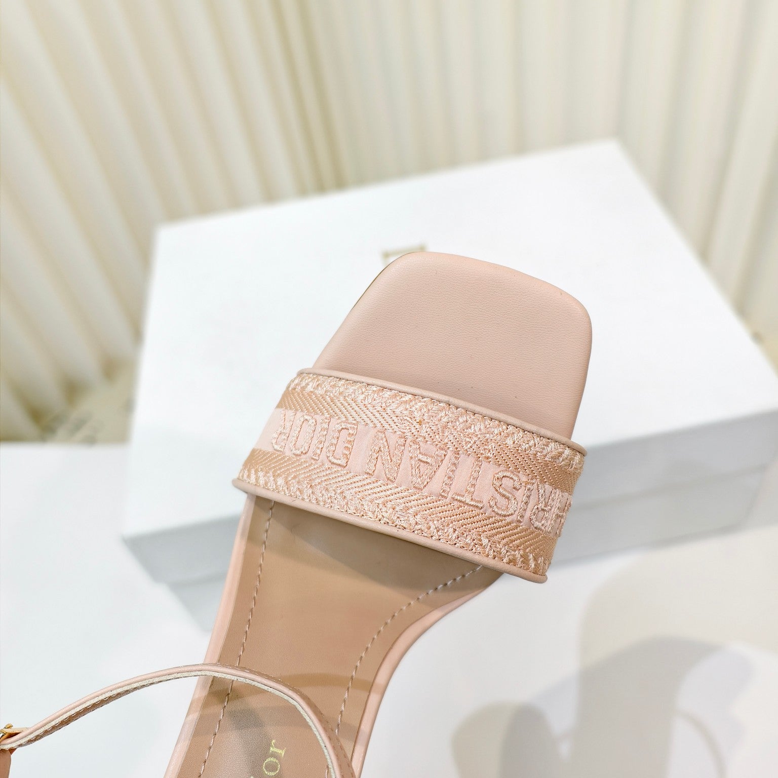 LuxluxHouse Best Quality Women Shoes Dior