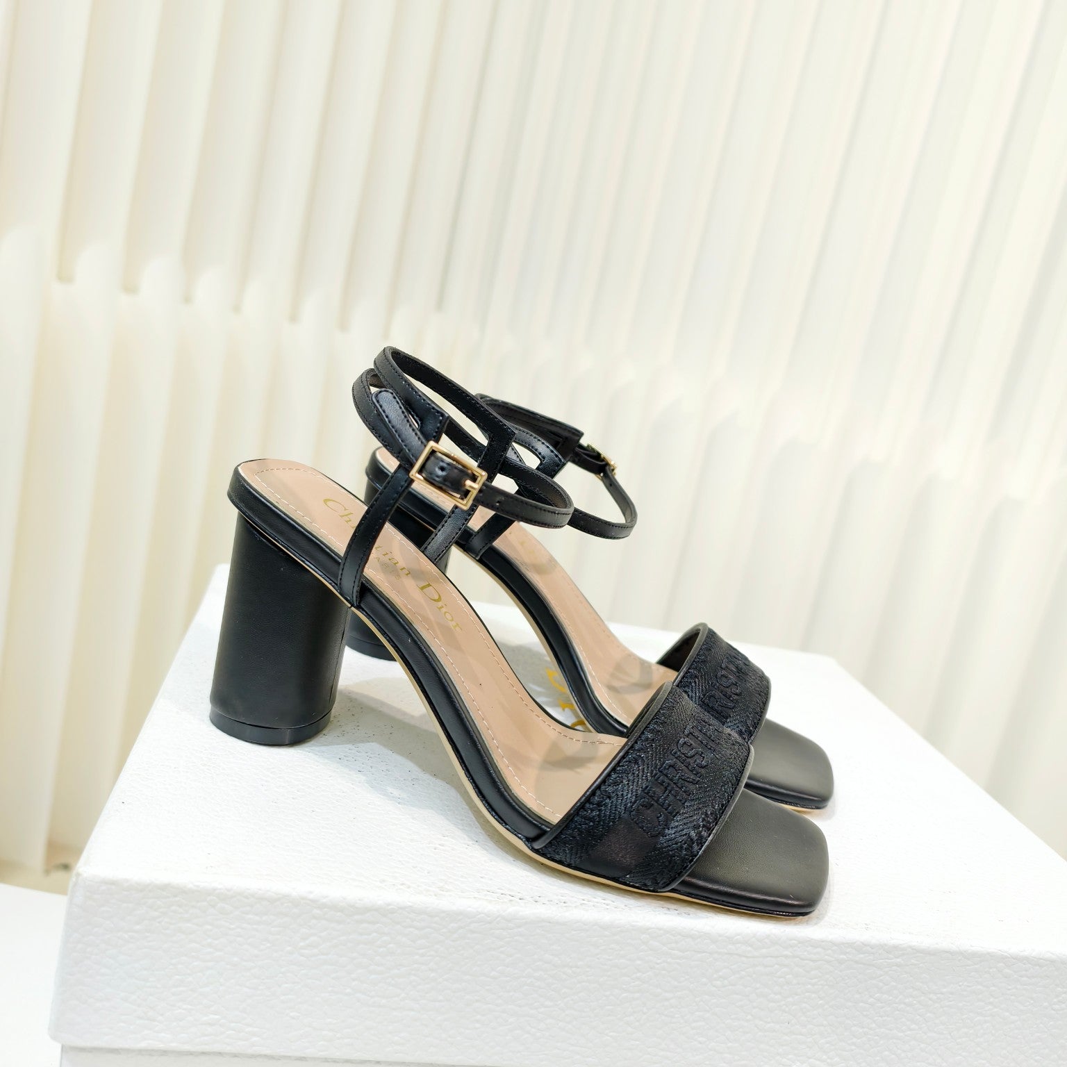 LuxluxHouse Best Quality Women Shoes Dior