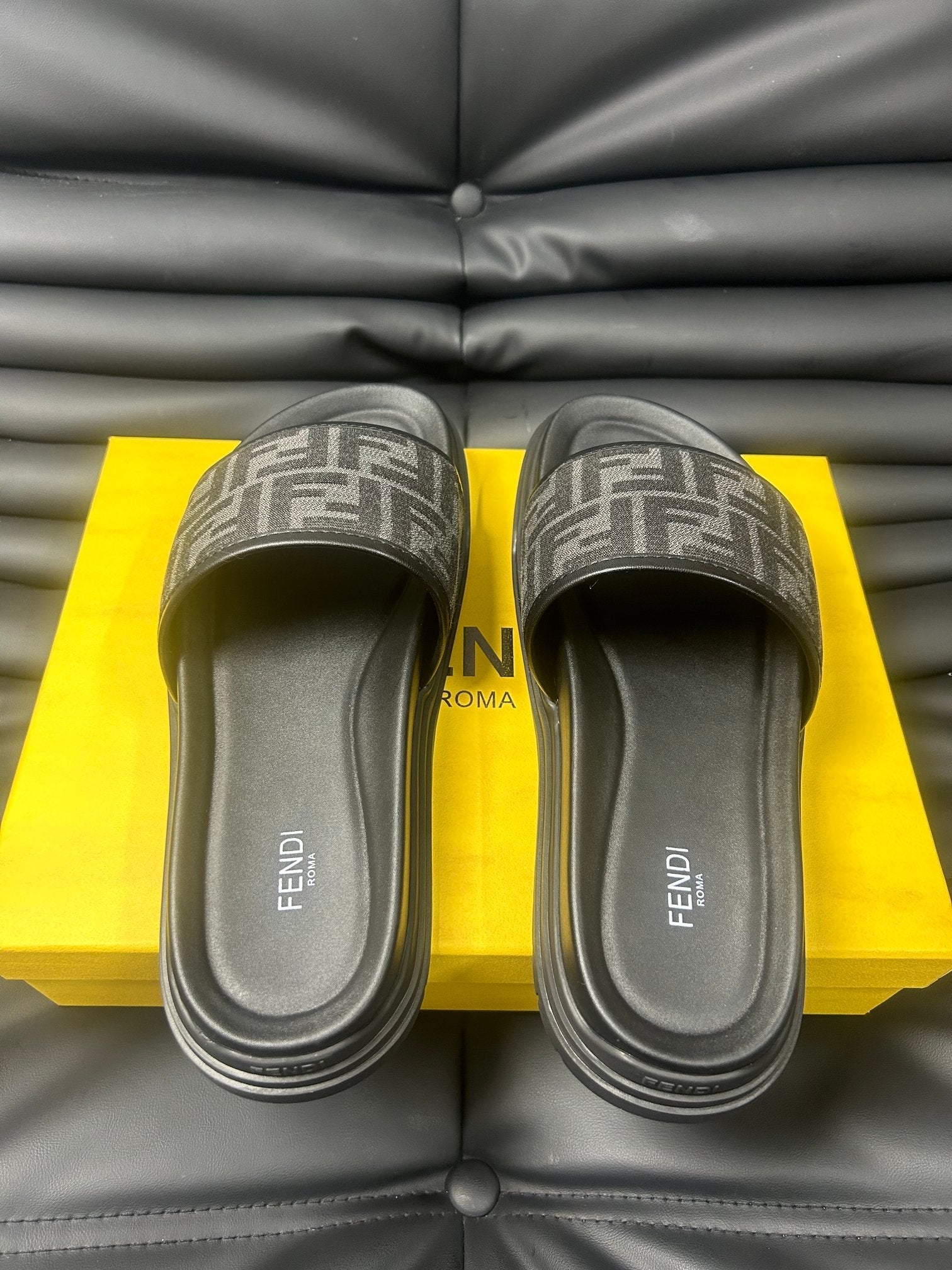 LuxluxHouse Best Quality Sandals Fendi