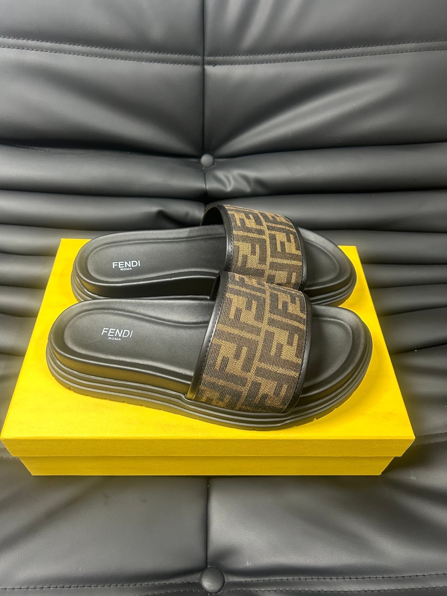 LuxluxHouse Best Quality Sandals Fendi