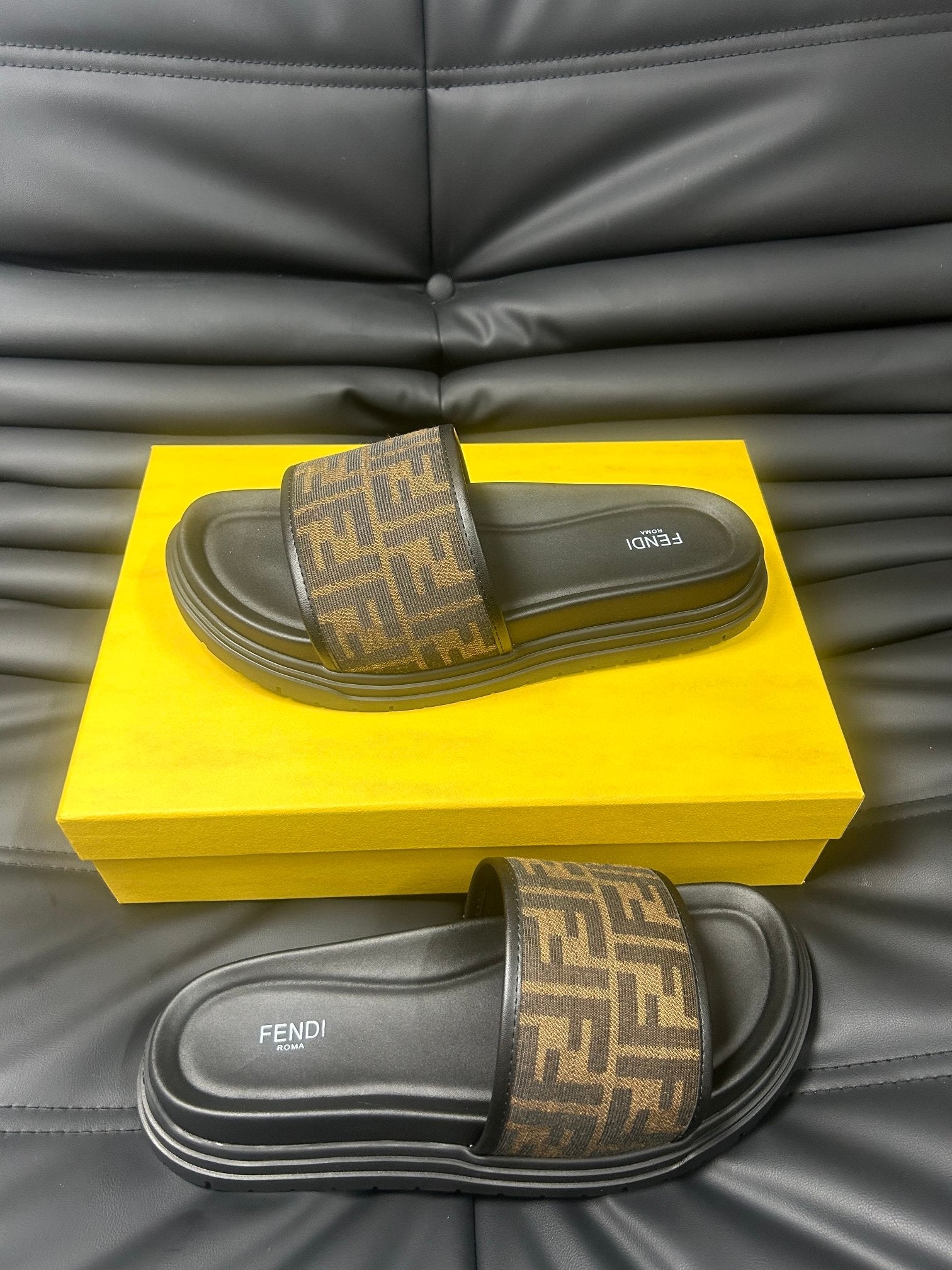 LuxluxHouse Best Quality Sandals Fendi