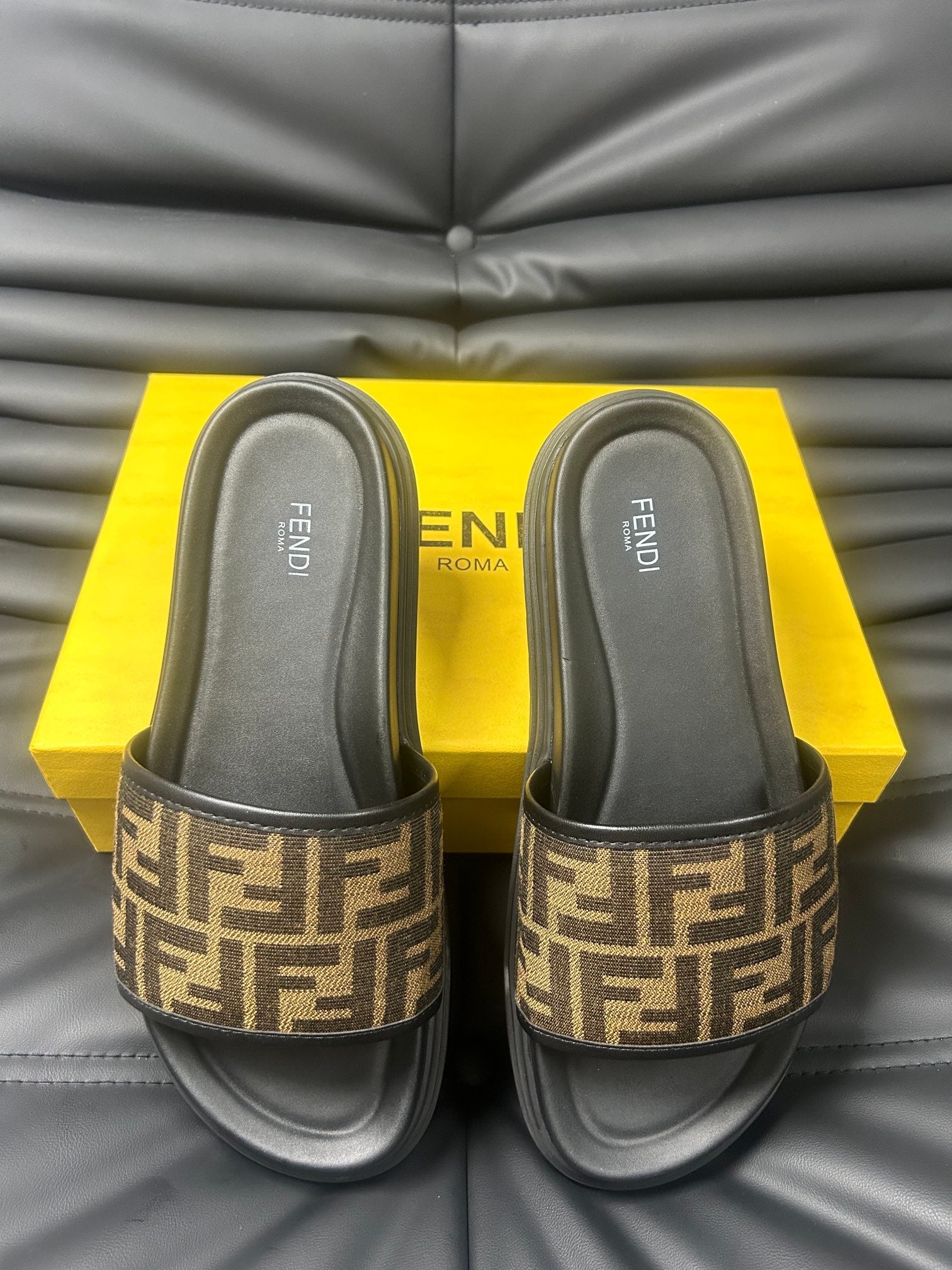 LuxluxHouse Best Quality Sandals Fendi