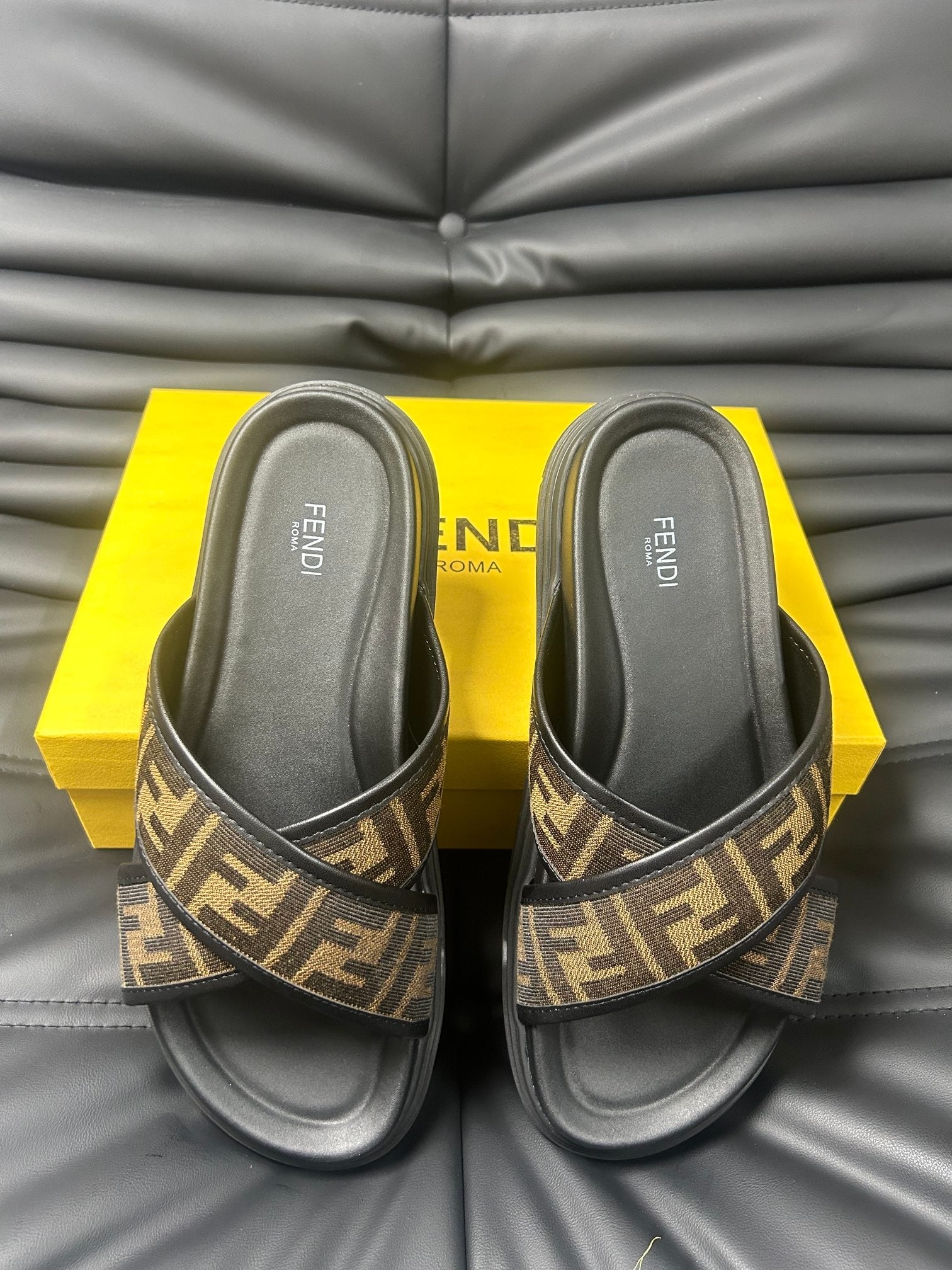 LuxluxHouse Best Quality Sandals Fendi