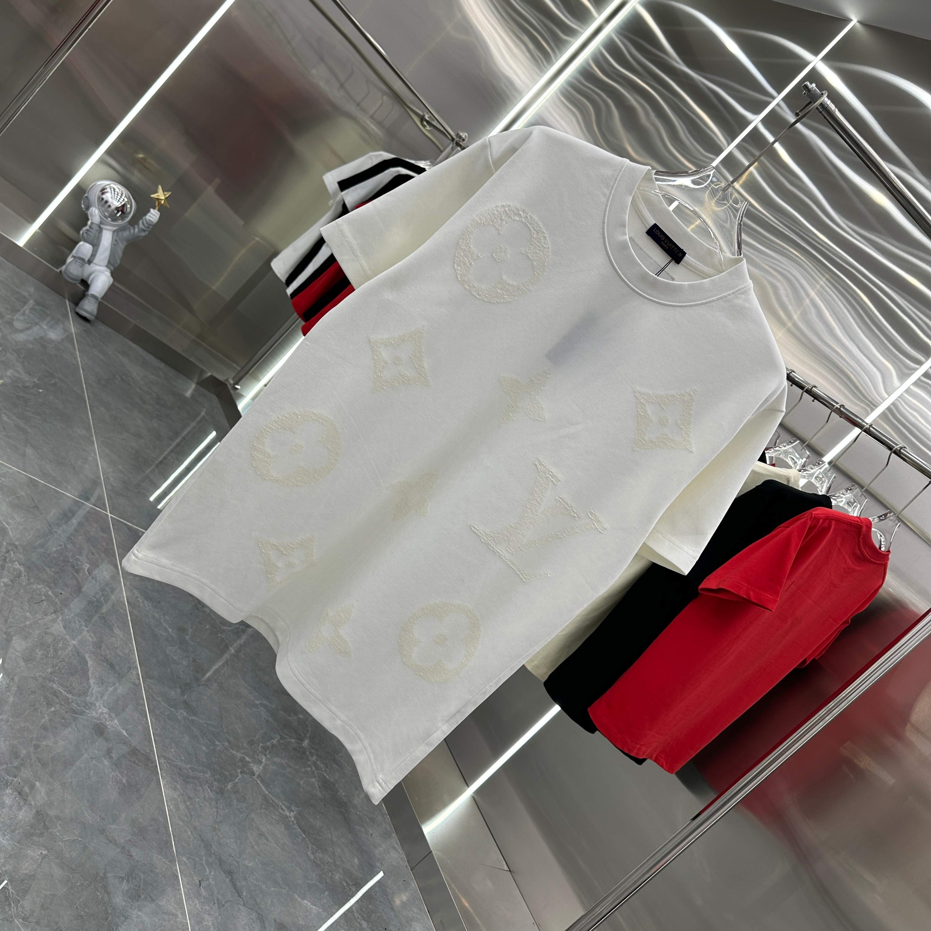 LuxluxHouse Best Quality Clothes T-shirt Louis Vuitton