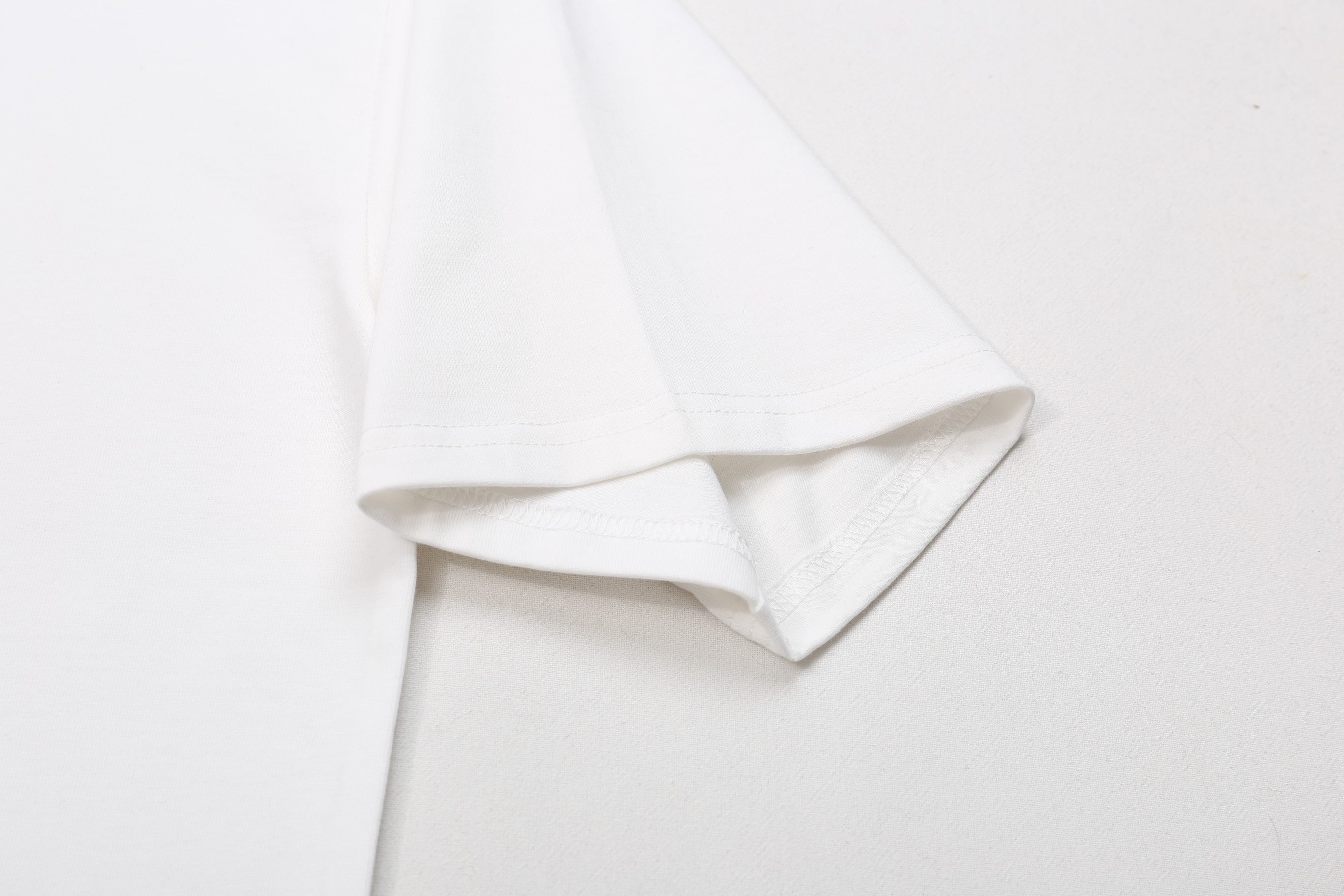 LuxluxHouse Best Quality Clothes T-shirt Chanel & Maison Margiela