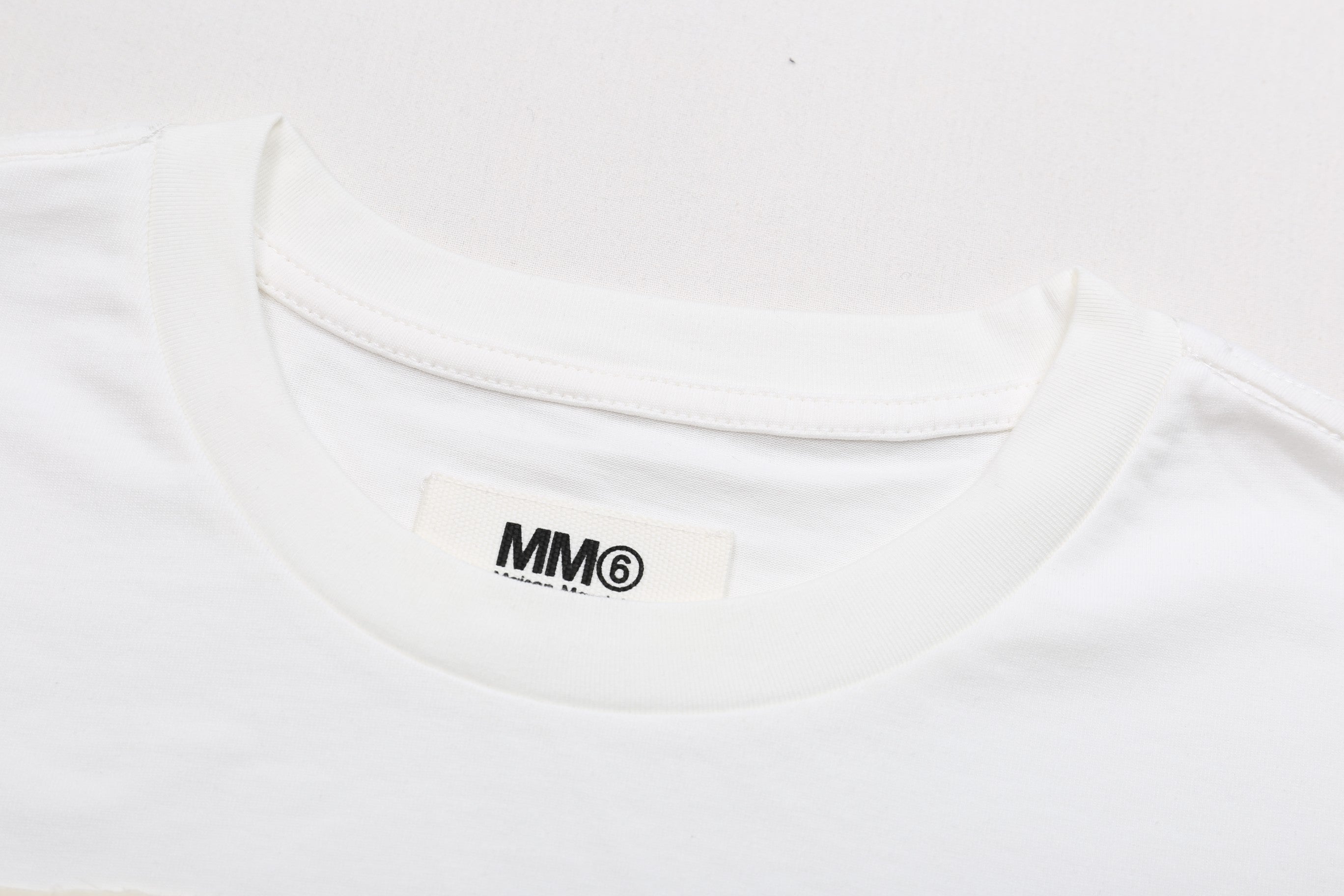 LuxluxHouse Best Quality Clothes T-shirt Chanel & Maison Margiela