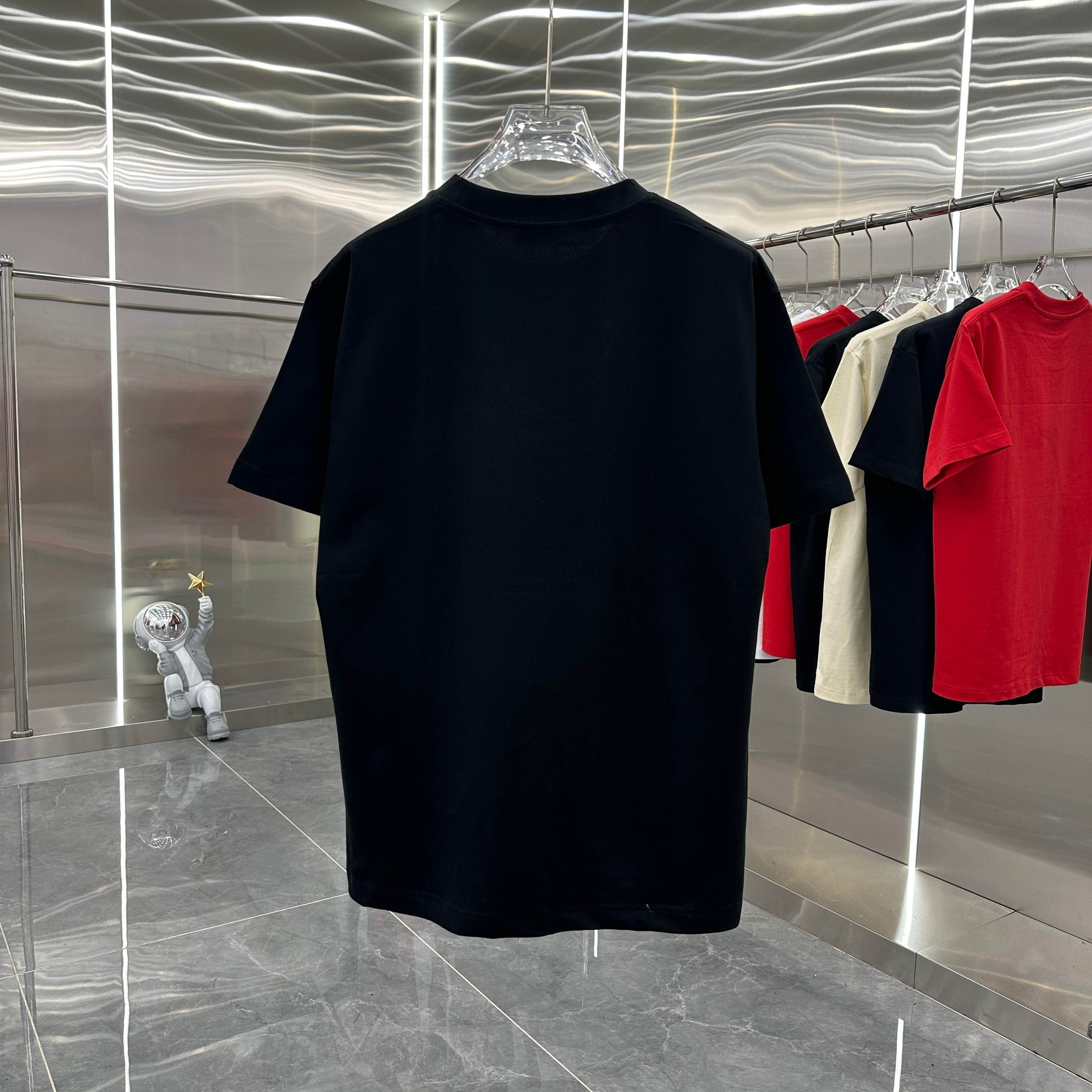 LuxluxHouse Best Quality Clothes T-shirt Chanel & Maison Margiela