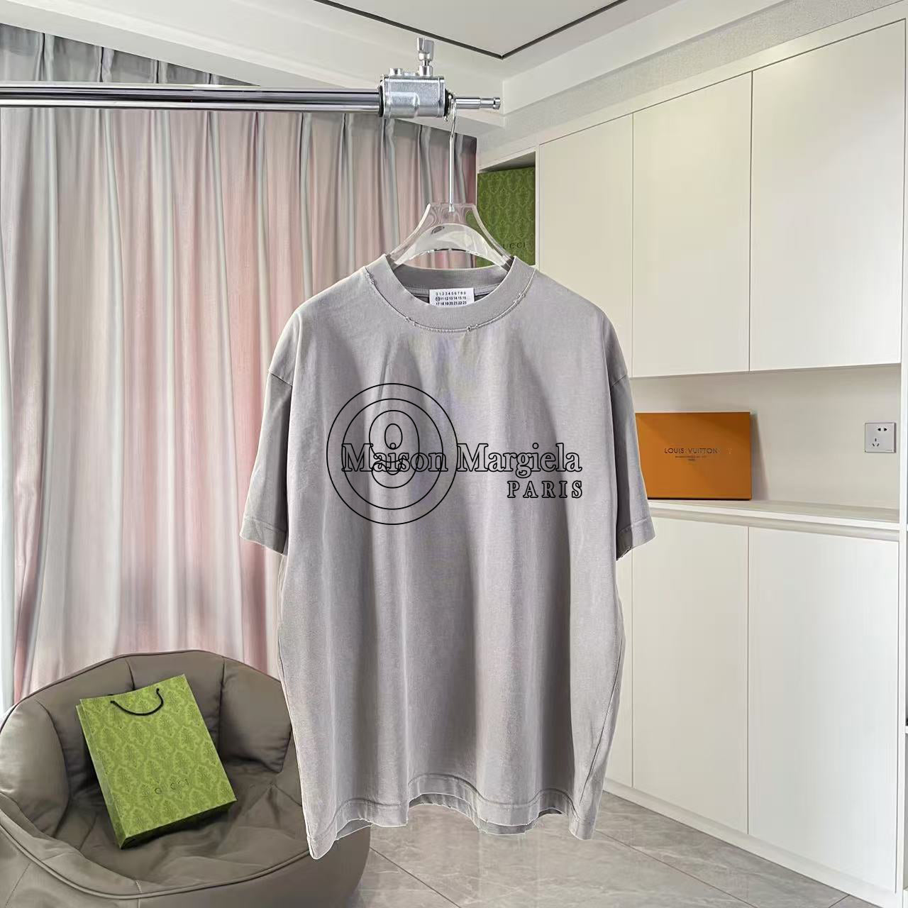 LuxluxHouse Best Quality Clothes T-shirt Chanel & Maison Margiela