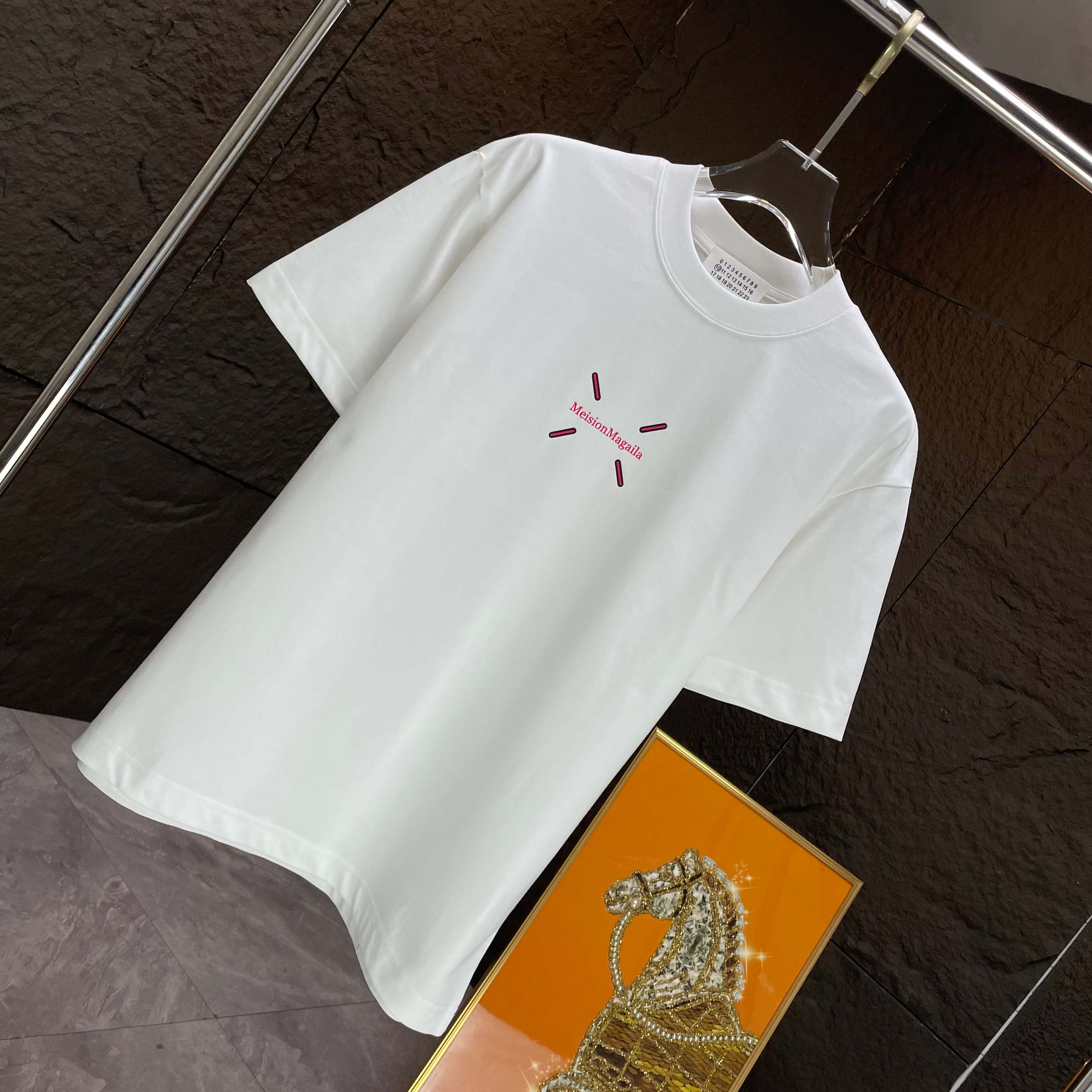LuxluxHouse Best Quality Clothes T-shirt Chanel & Maison Margiela