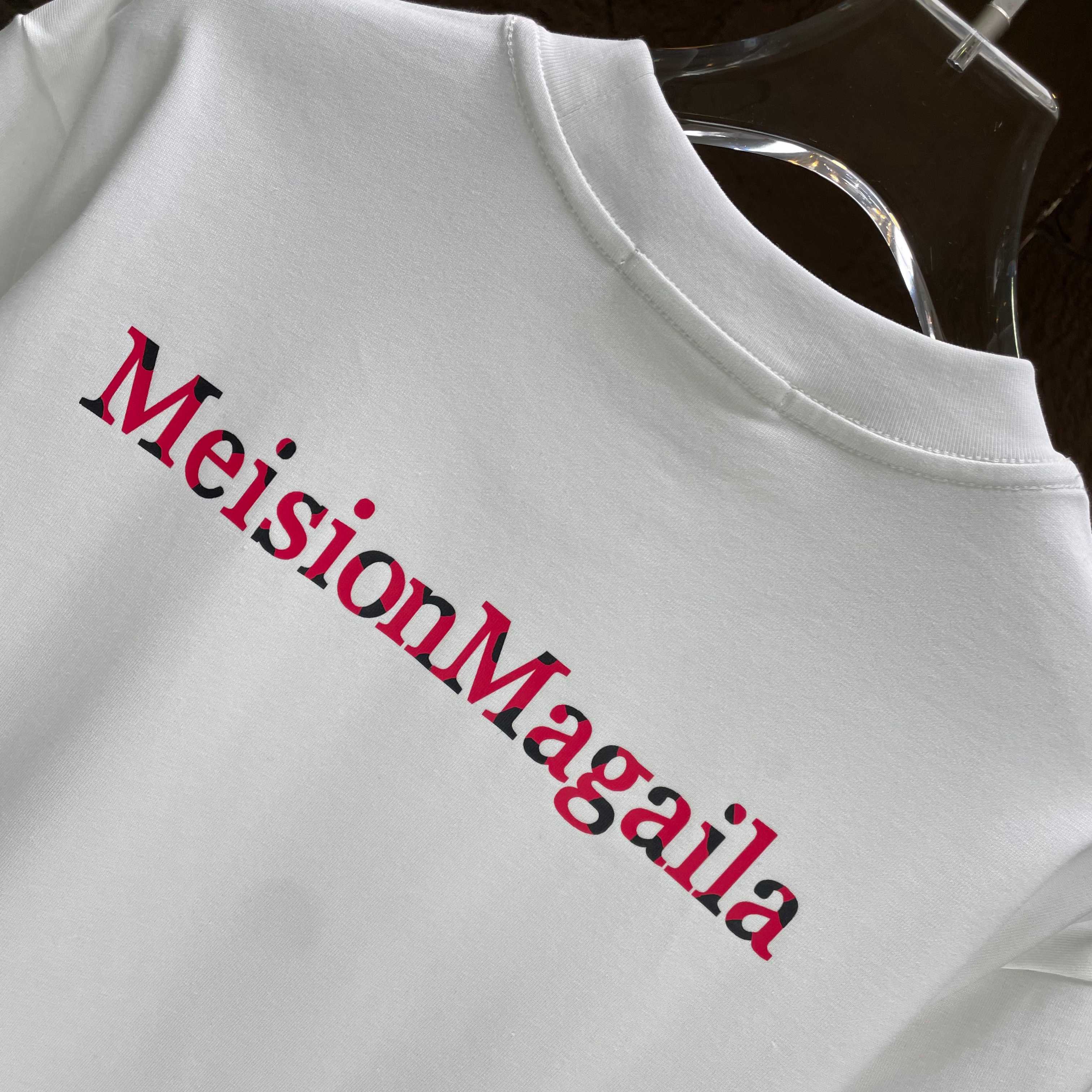 LuxluxHouse Best Quality Clothes T-shirt Chanel & Maison Margiela