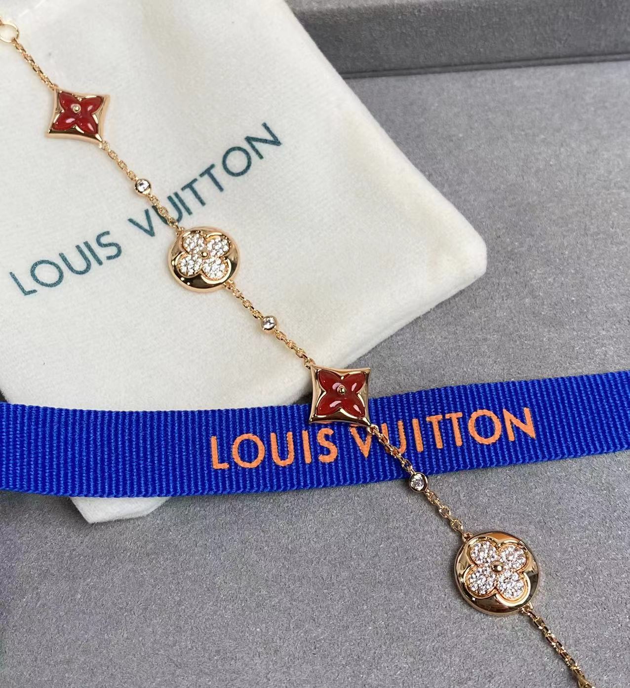 LuxluxHouse Best Quality Accessories Louis Vuitton