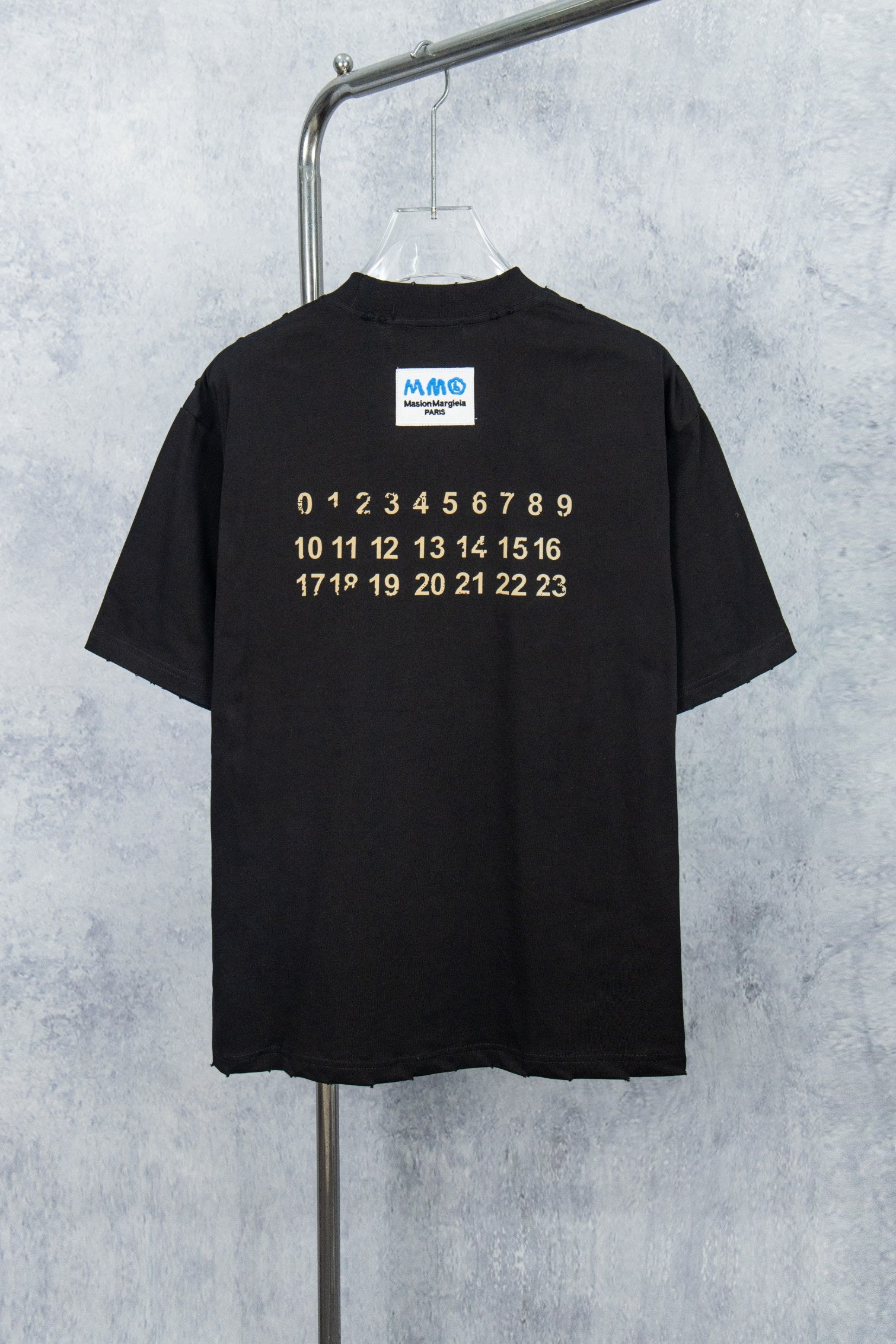 LuxluxHouse Best Quality Clothes T-shirt Chanel & Maison Margiela