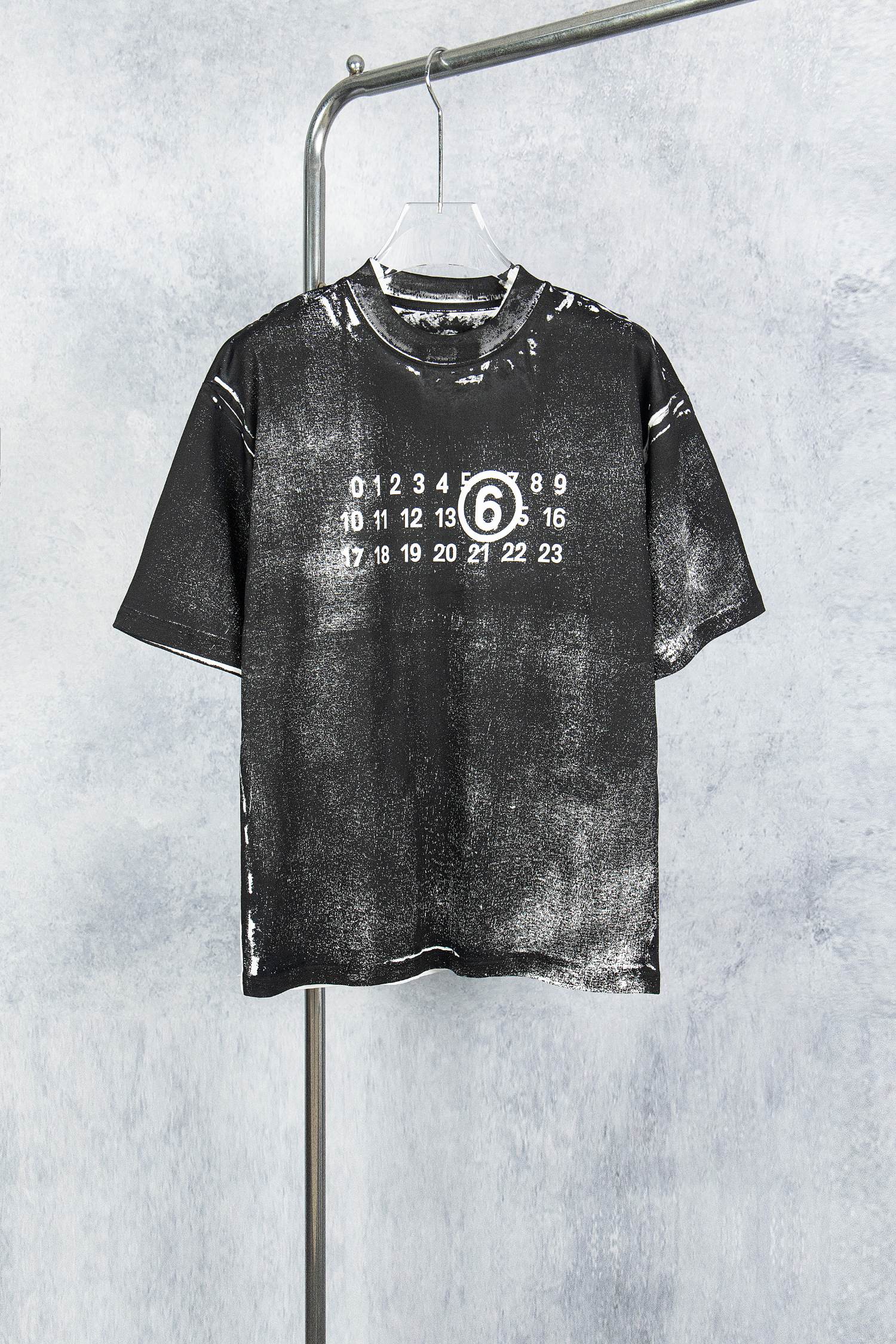 LuxluxHouse Best Quality Clothes T-shirt Chanel & Maison Margiela