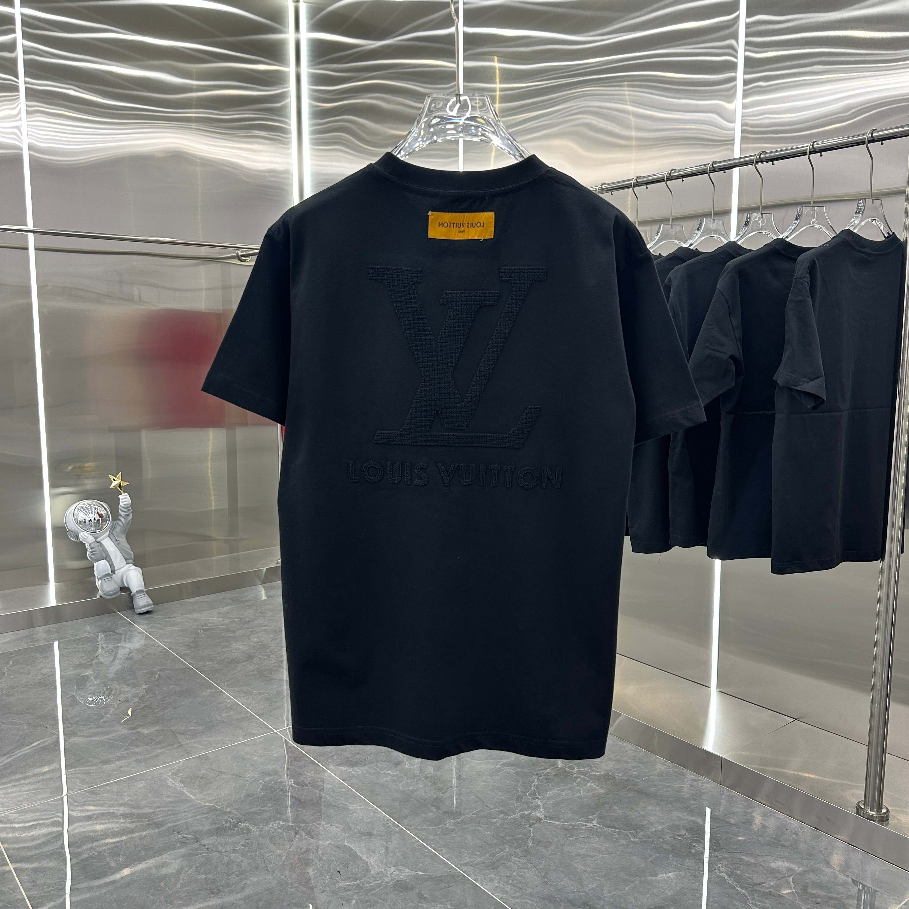 LuxluxHouse Best Quality Clothes T-shirt Louis Vuitton