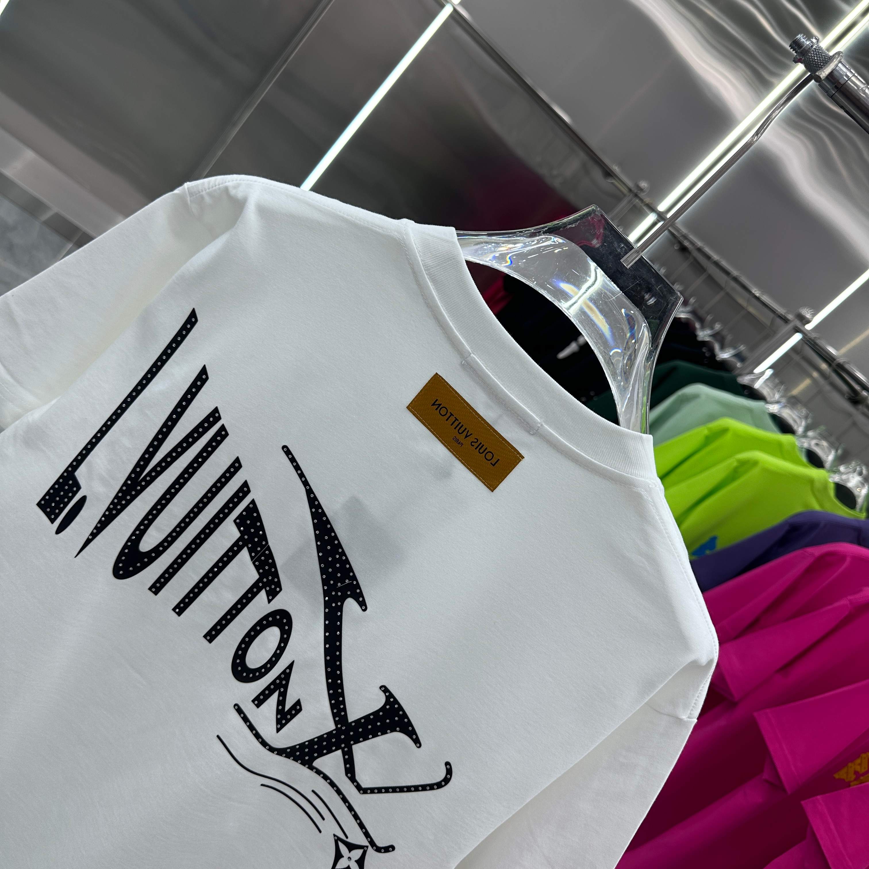 LuxluxHouse Best Quality Clothes T-shirt Louis Vuitton