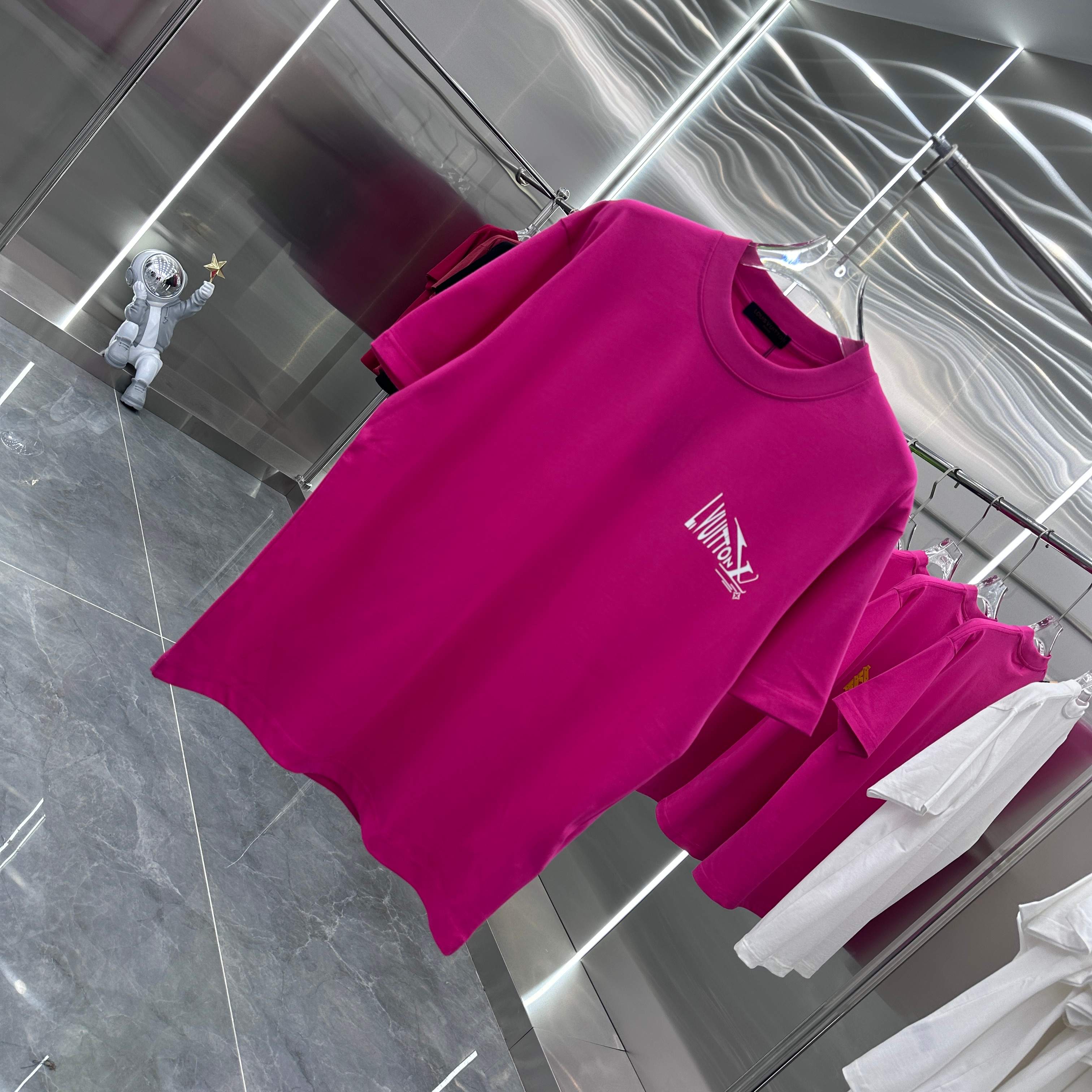 LuxluxHouse Best Quality Clothes T-shirt Louis Vuitton
