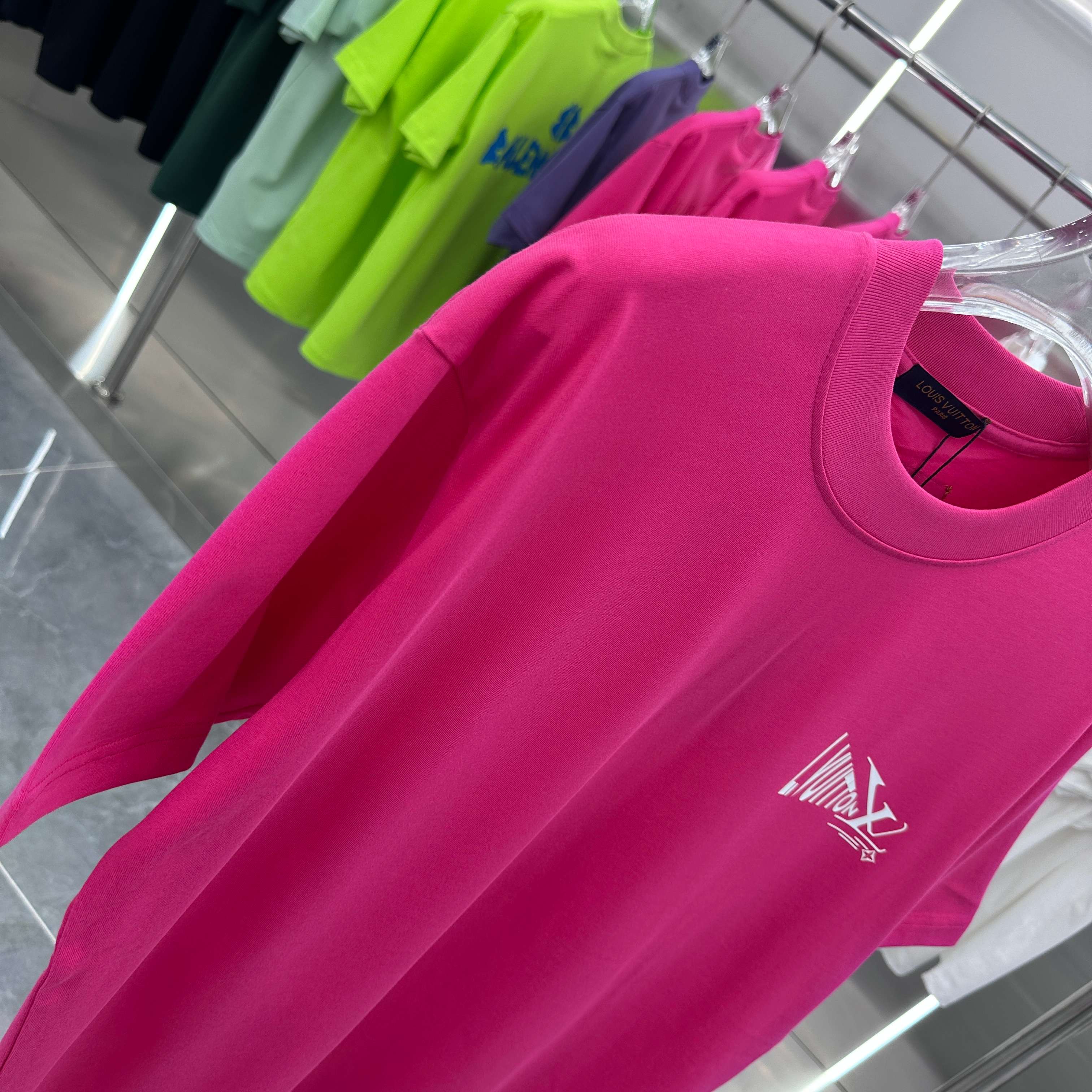 LuxluxHouse Best Quality Clothes T-shirt Louis Vuitton