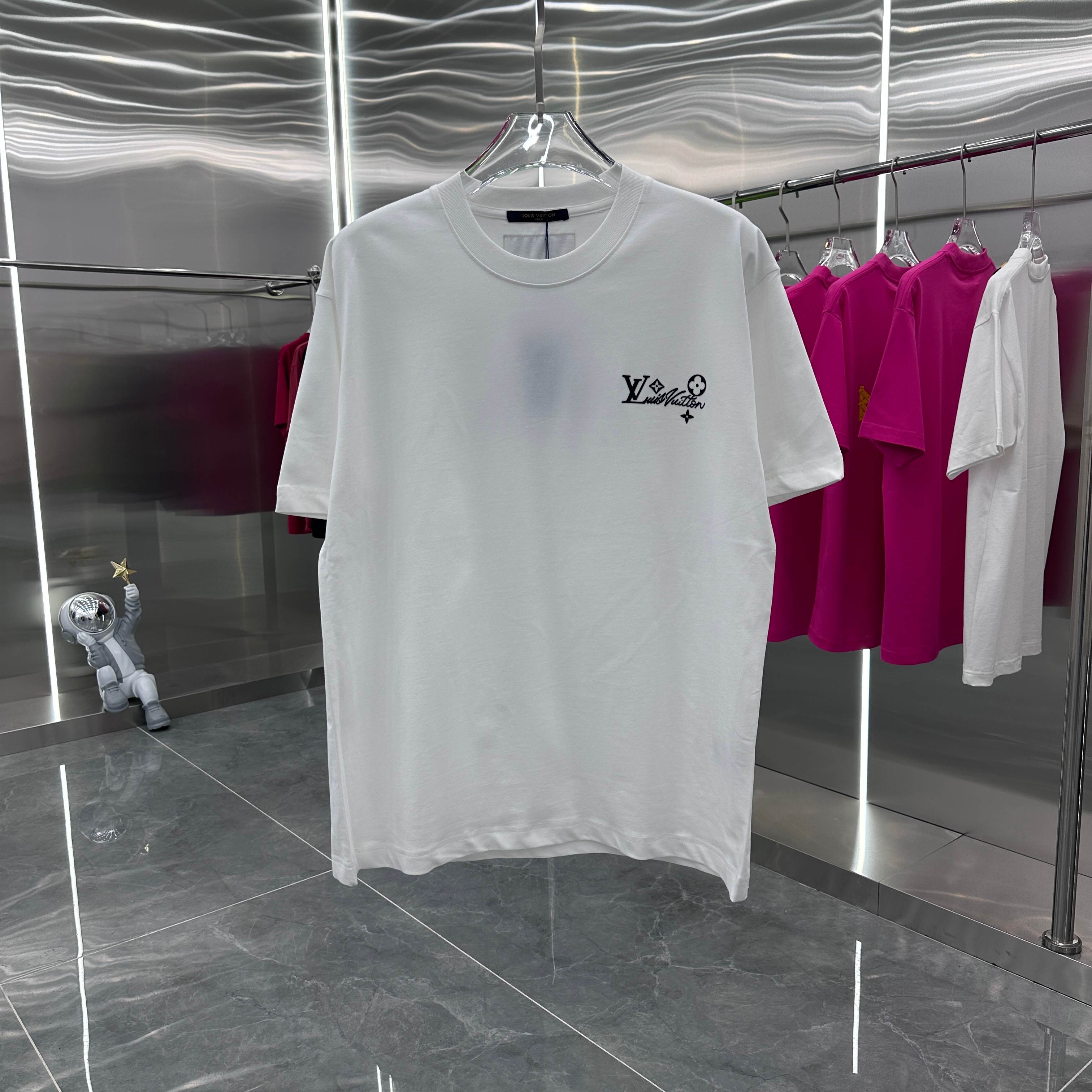 LuxluxHouse Best Quality Clothes T-shirt Louis Vuitton