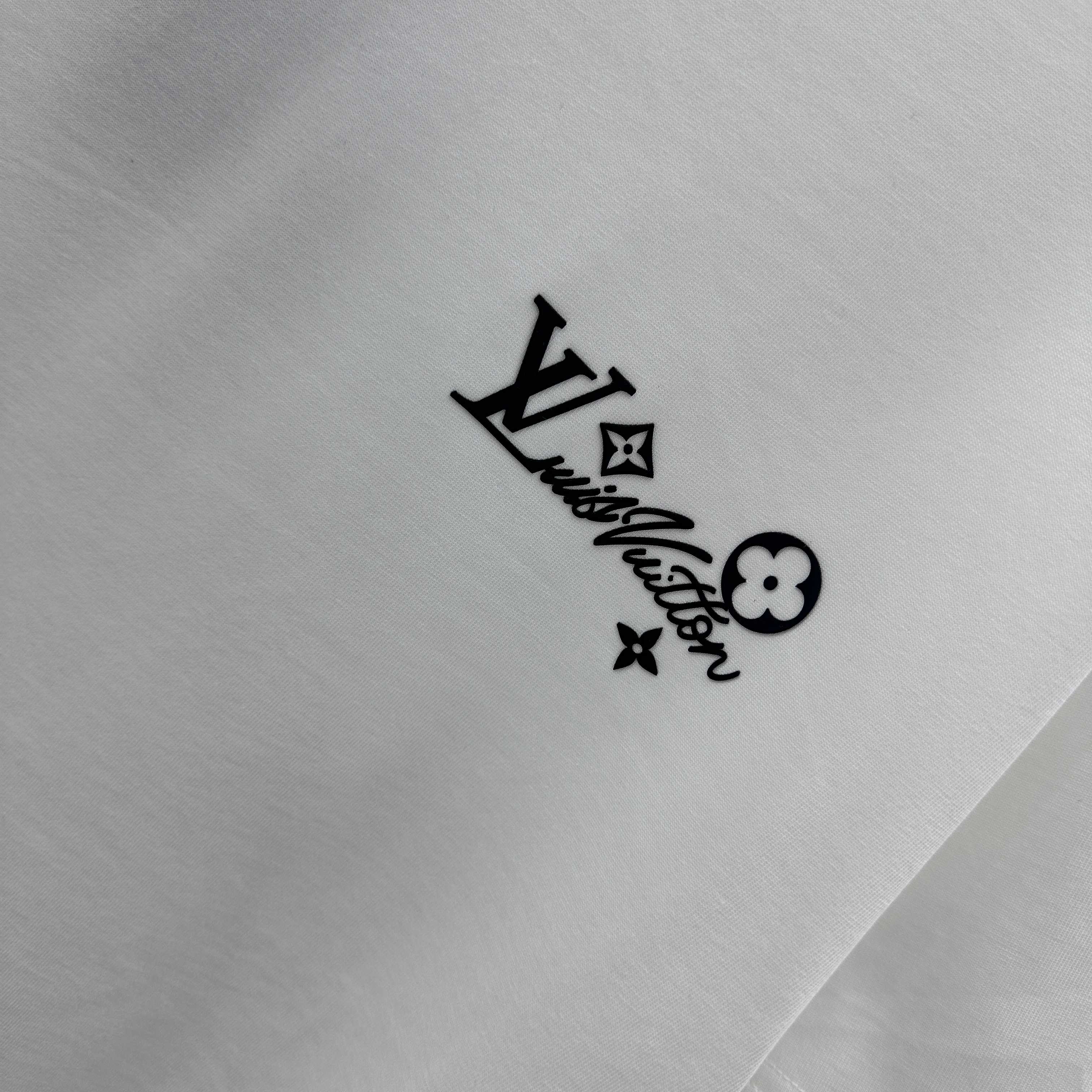 LuxluxHouse Best Quality Clothes T-shirt Louis Vuitton
