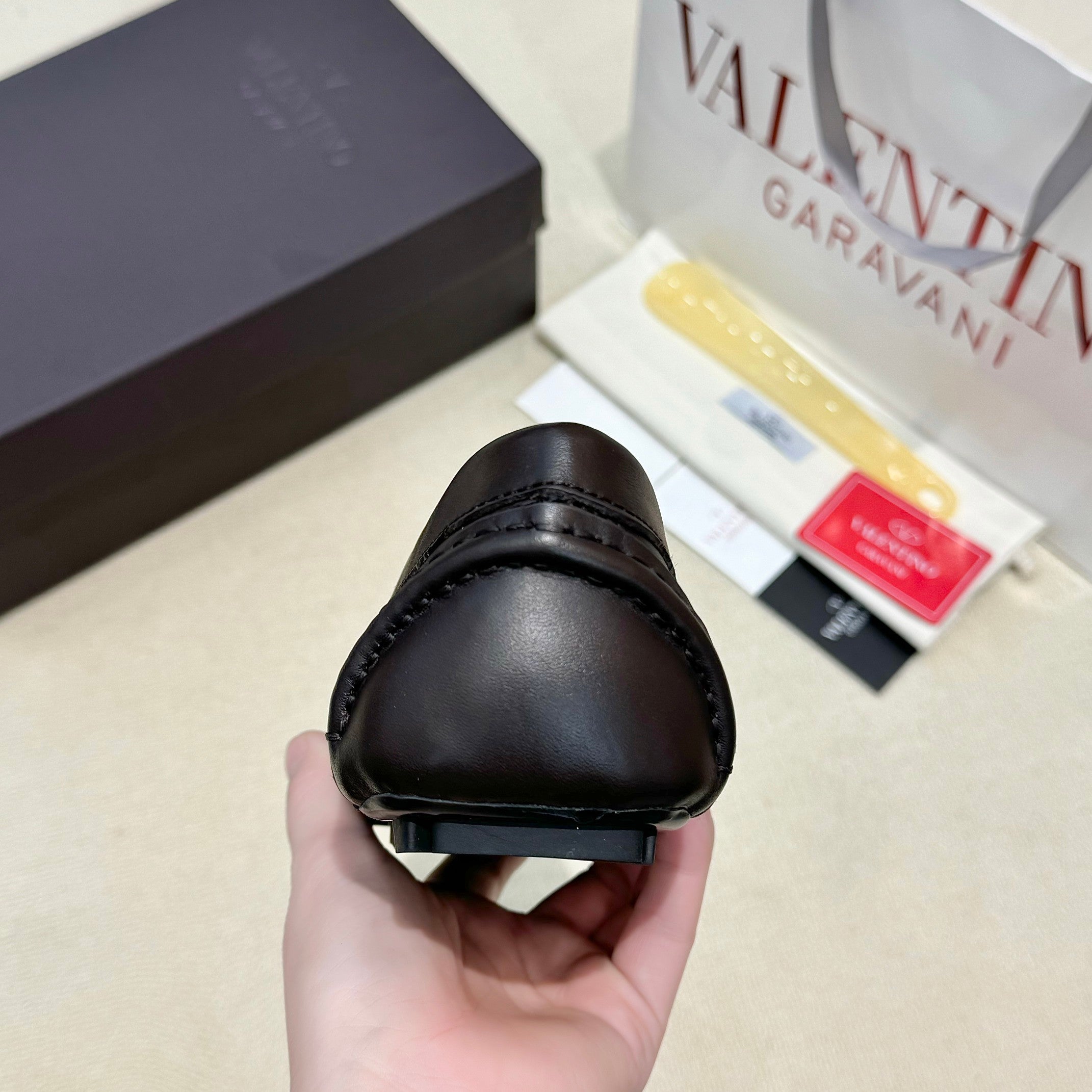 LuxluxHouse Best Quality Shoes Valentino