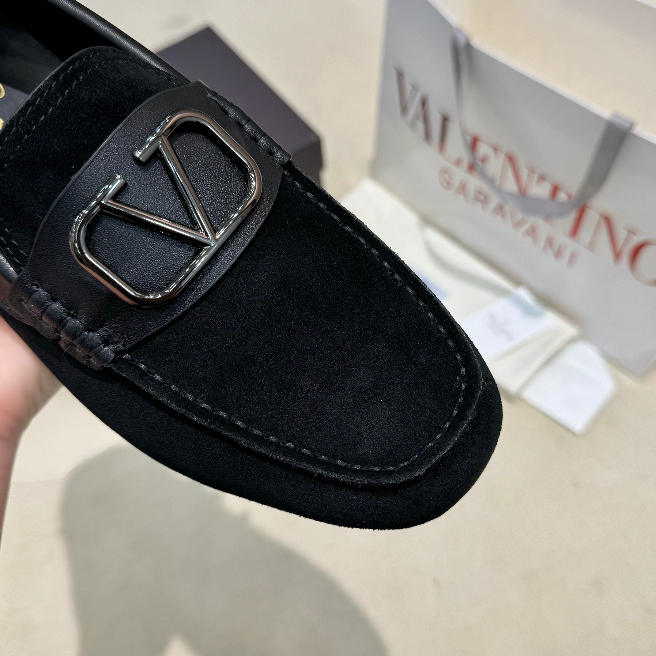 LuxluxHouse Best Quality Shoes Valentino