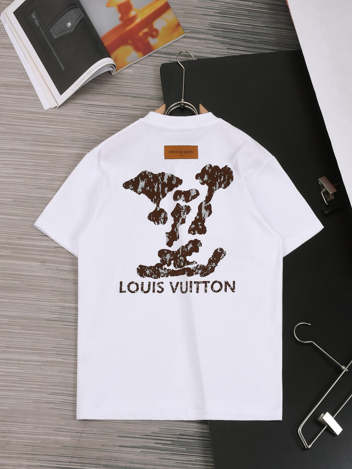 LuxluxHouse Best Quality Clothes T-shirt Louis Vuitton