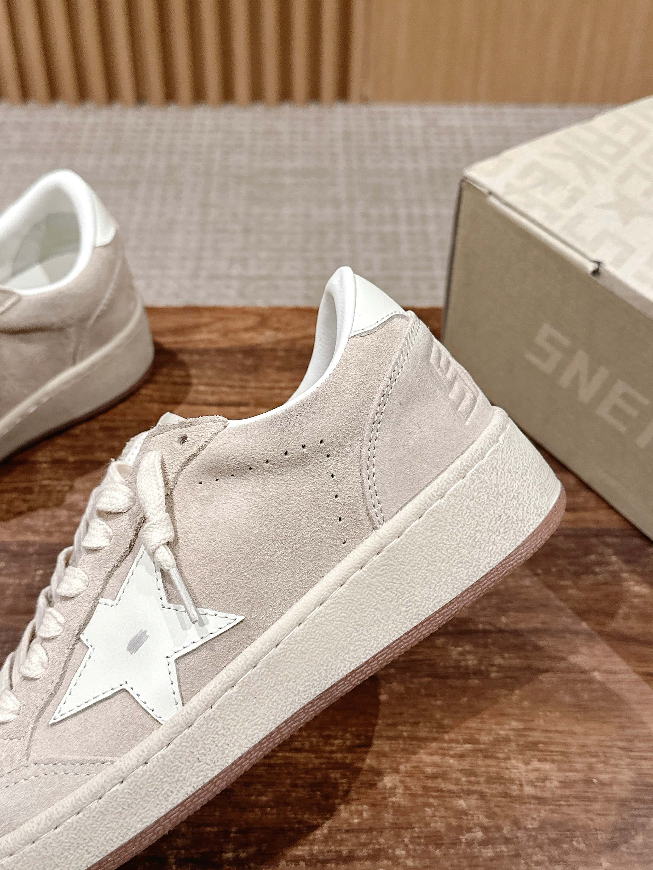 LuxluxHouse Best Quality Shoes Golden Goose