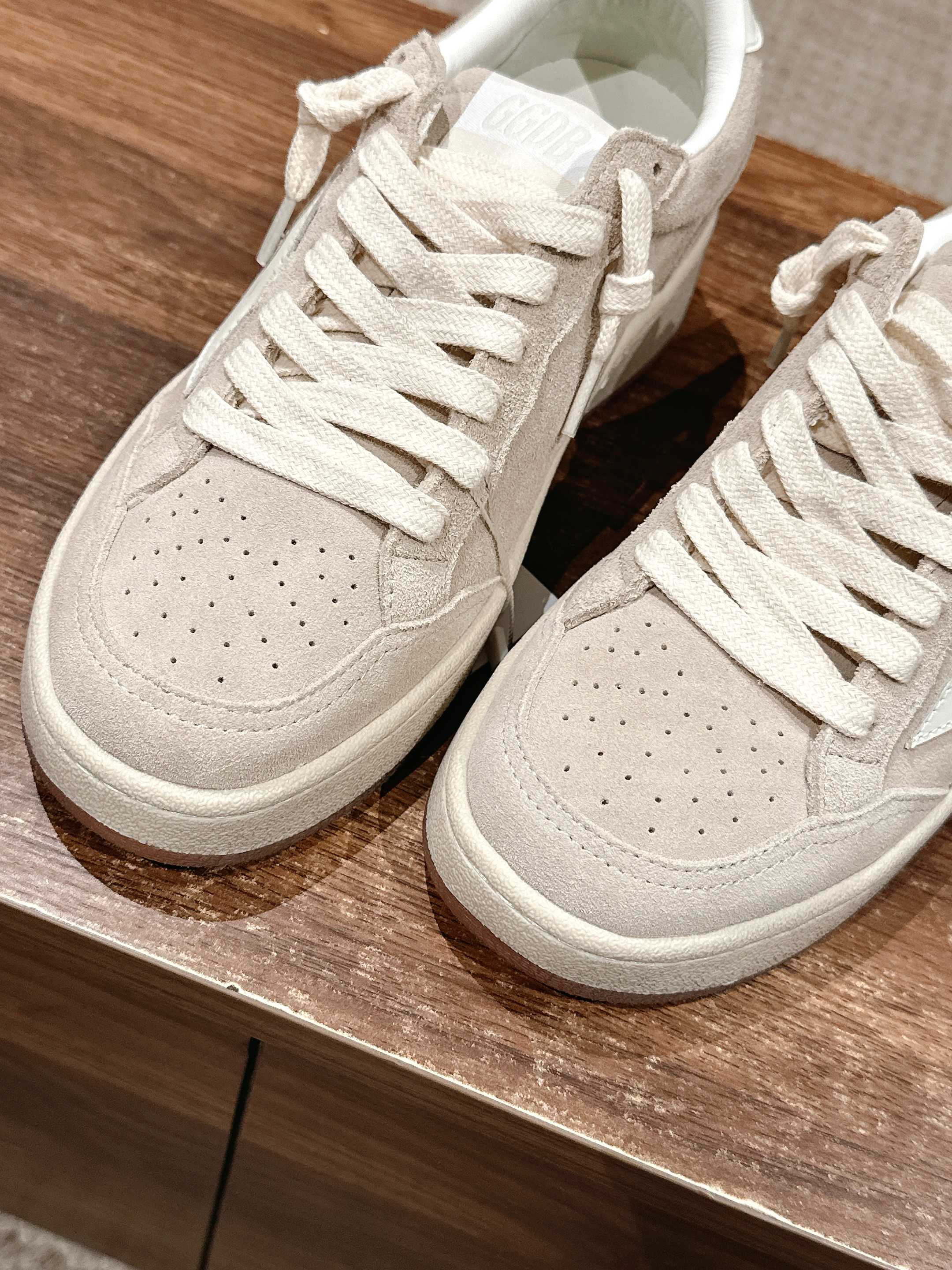 LuxluxHouse Best Quality Shoes Golden Goose