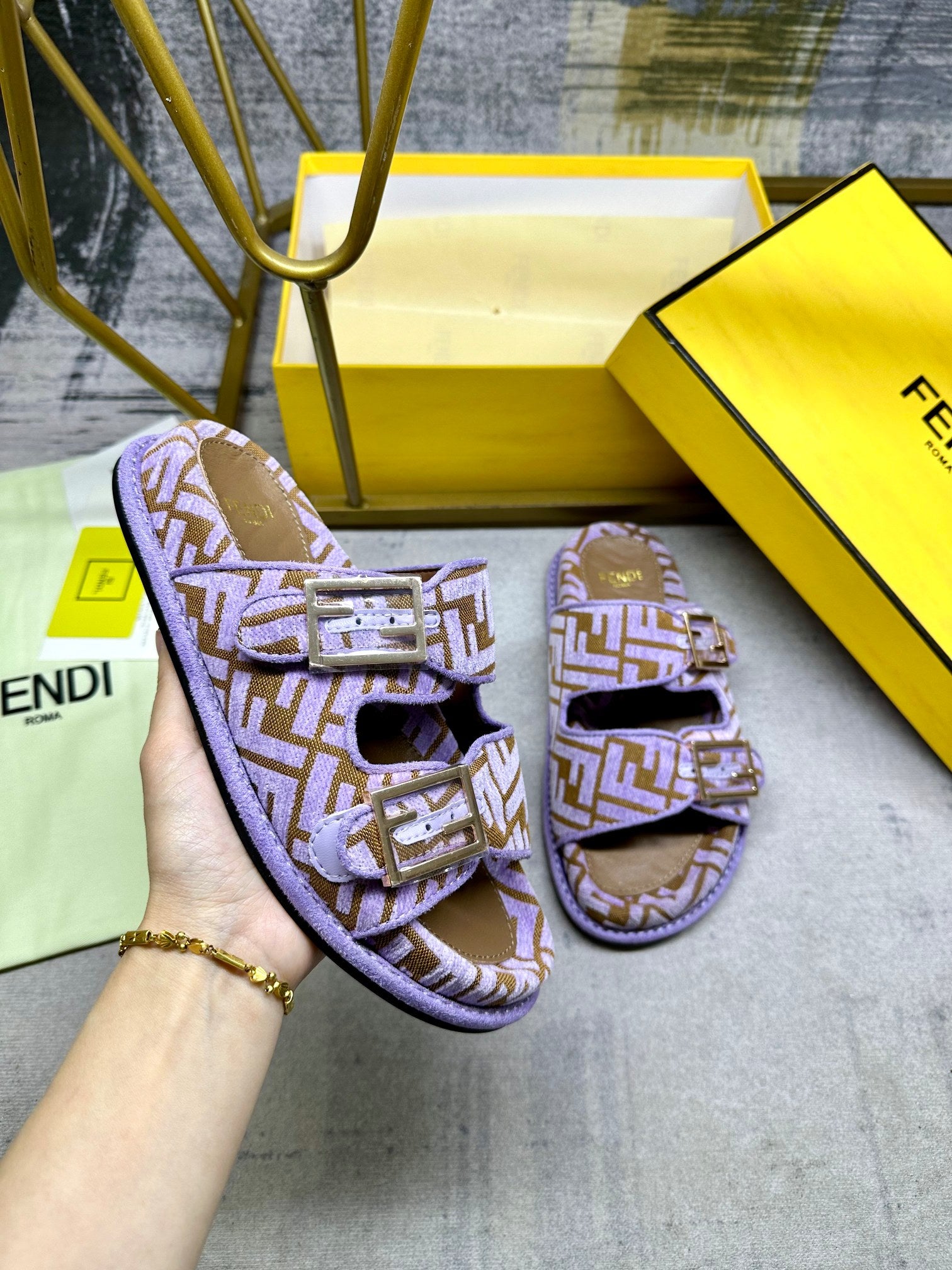 LuxluxHouse Best Quality Sandals Fendi