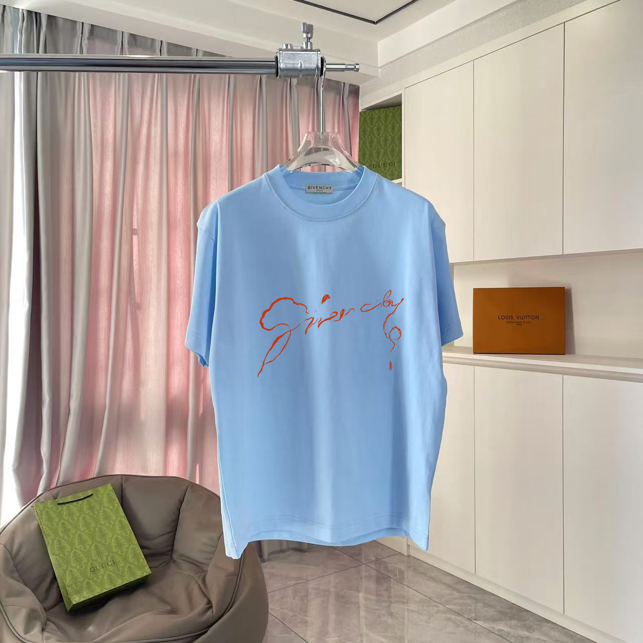 LuxluxHouse Best Quality Clothes Givenchy T-shirt