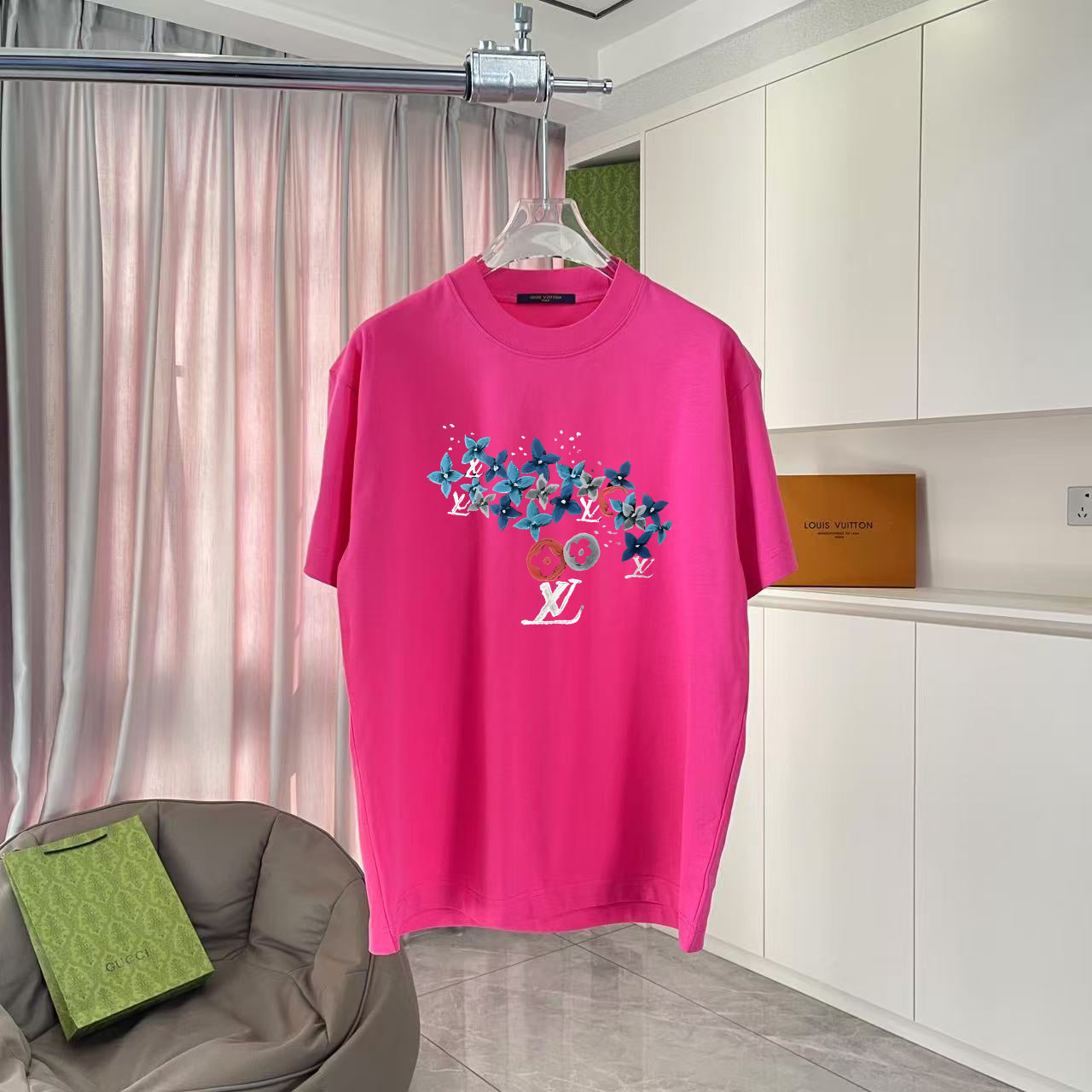 LuxluxHouse Best Quality Clothes T-shirt Louis Vuitton