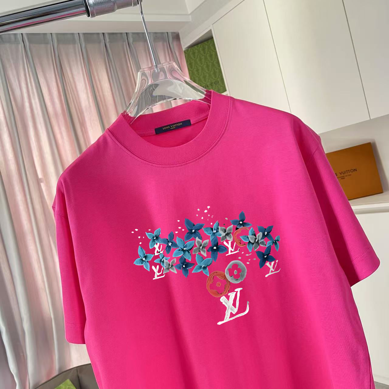 LuxluxHouse Best Quality Clothes T-shirt Louis Vuitton