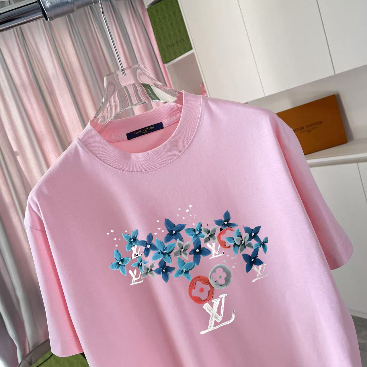 LuxluxHouse Best Quality Clothes T-shirt Louis Vuitton