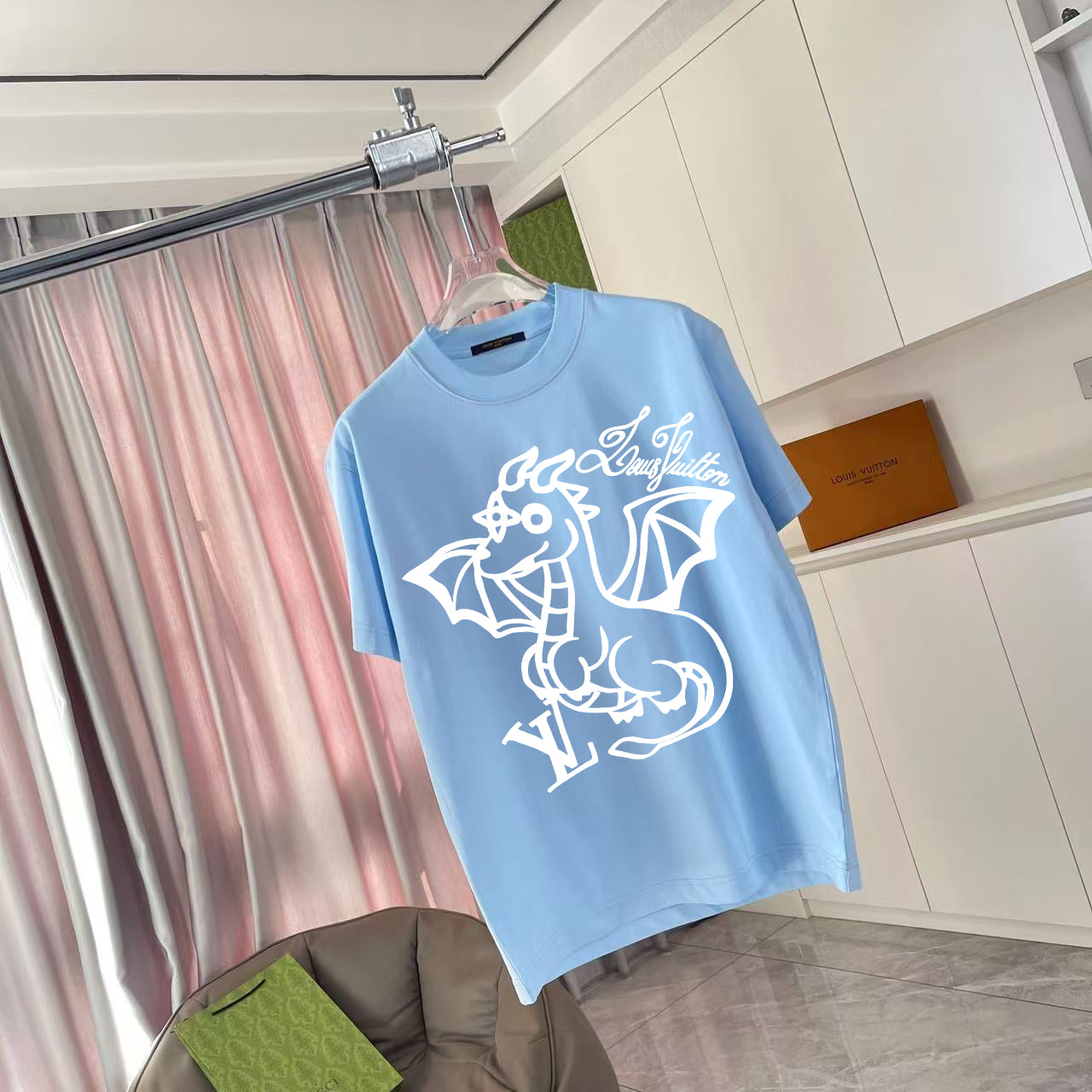 LuxluxHouse Best Quality Clothes T-shirt Louis Vuitton