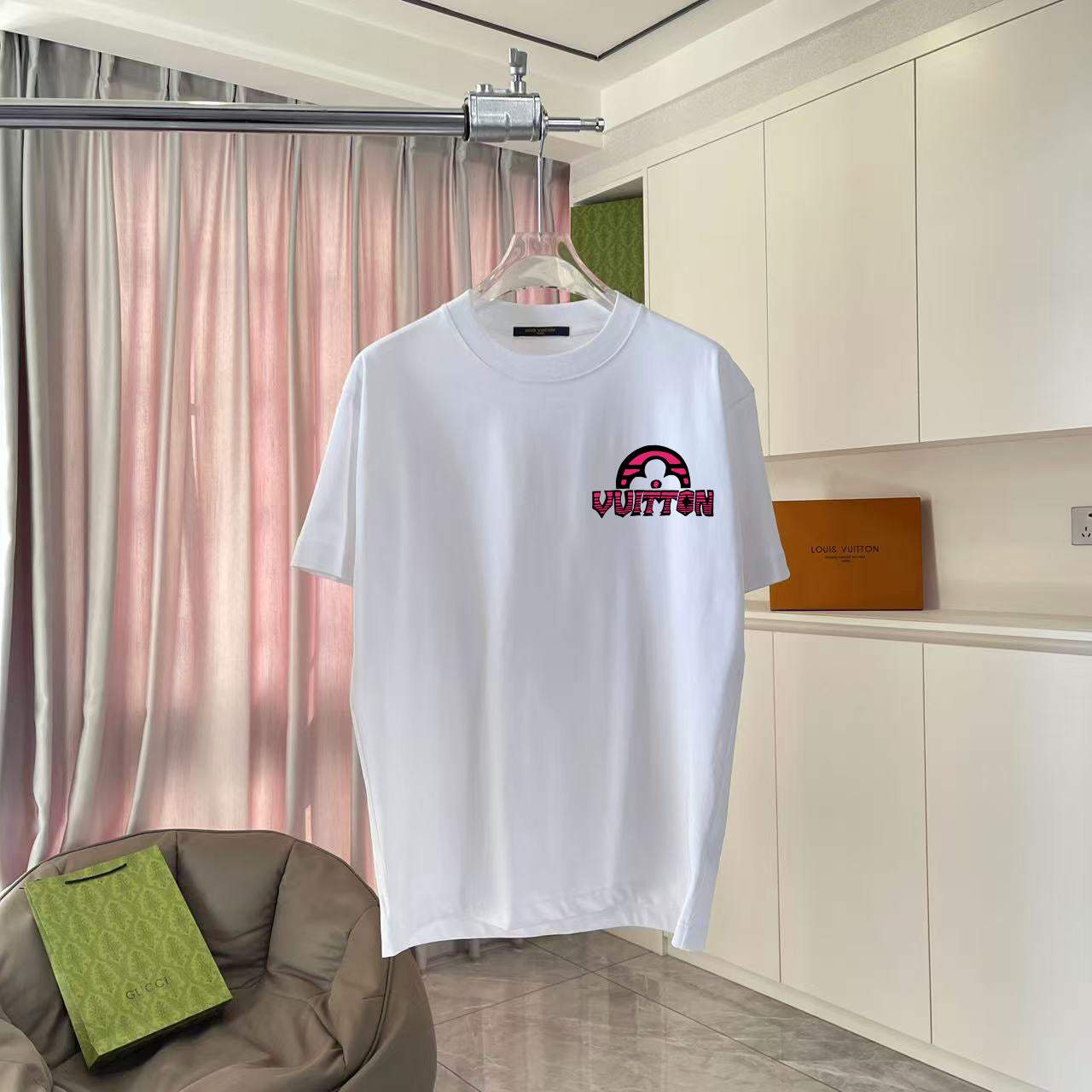 LuxluxHouse Best Quality Clothes T-shirt Louis Vuitton