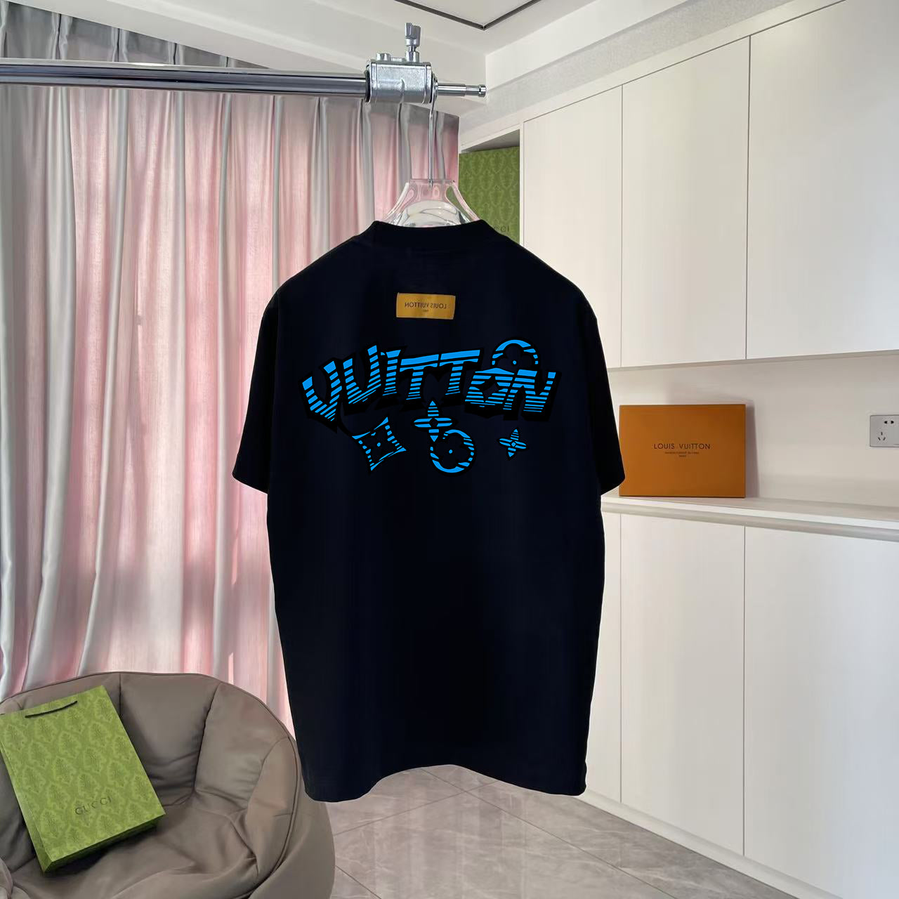 LuxluxHouse Best Quality Clothes T-shirt Louis Vuitton
