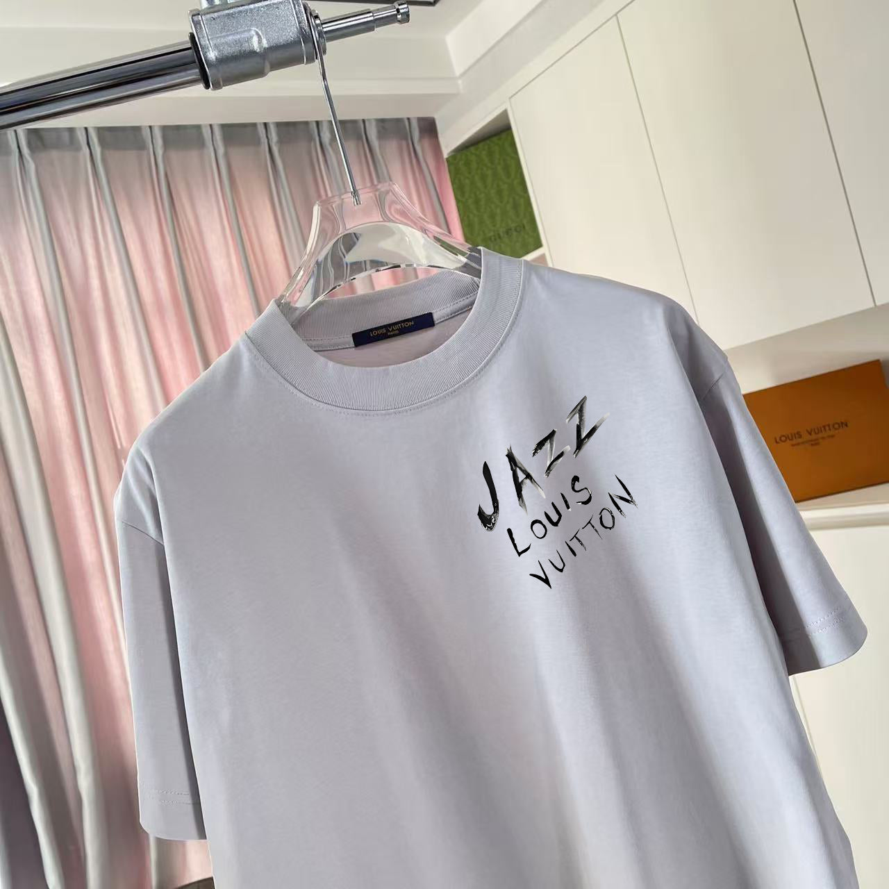 LuxluxHouse Best Quality Clothes T-shirt Louis Vuitton