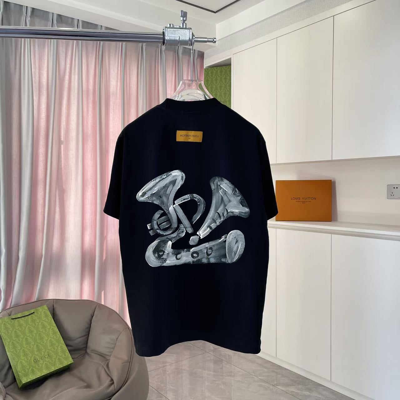 LuxluxHouse Best Quality Clothes T-shirt Louis Vuitton