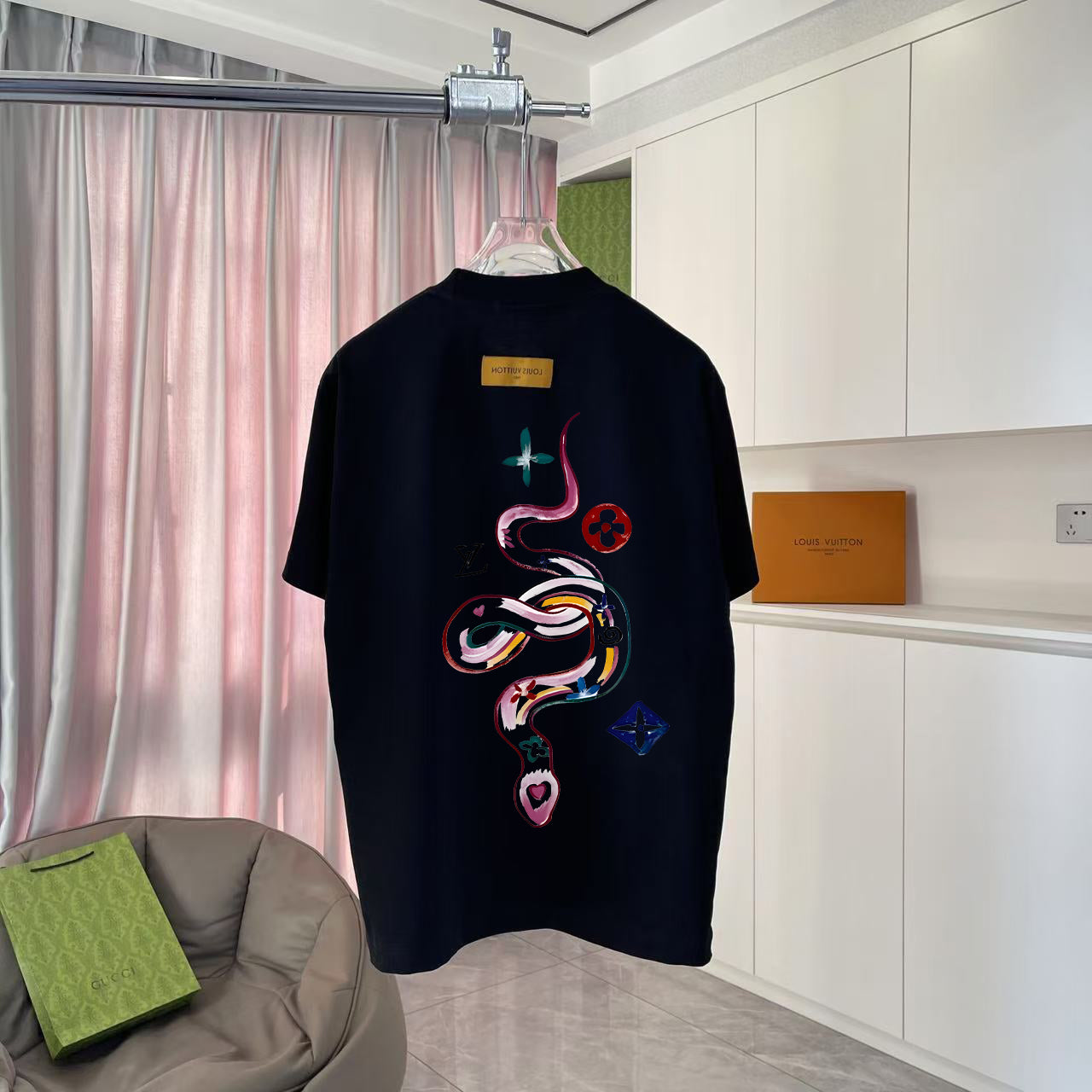 LuxluxHouse Best Quality Clothes T-shirt Louis Vuitton