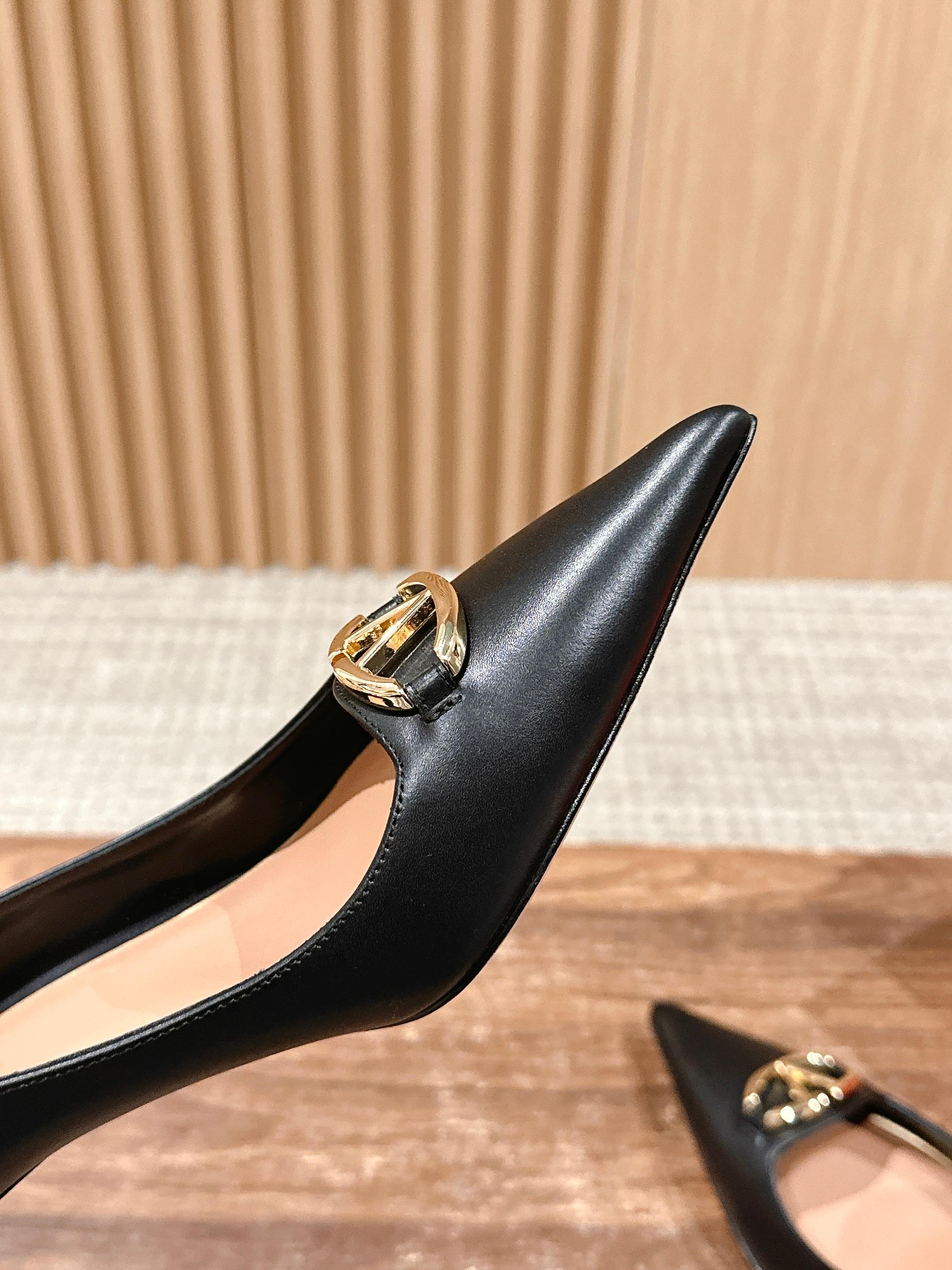 LuxluxHouse Best Quality Valentino Women Shoes