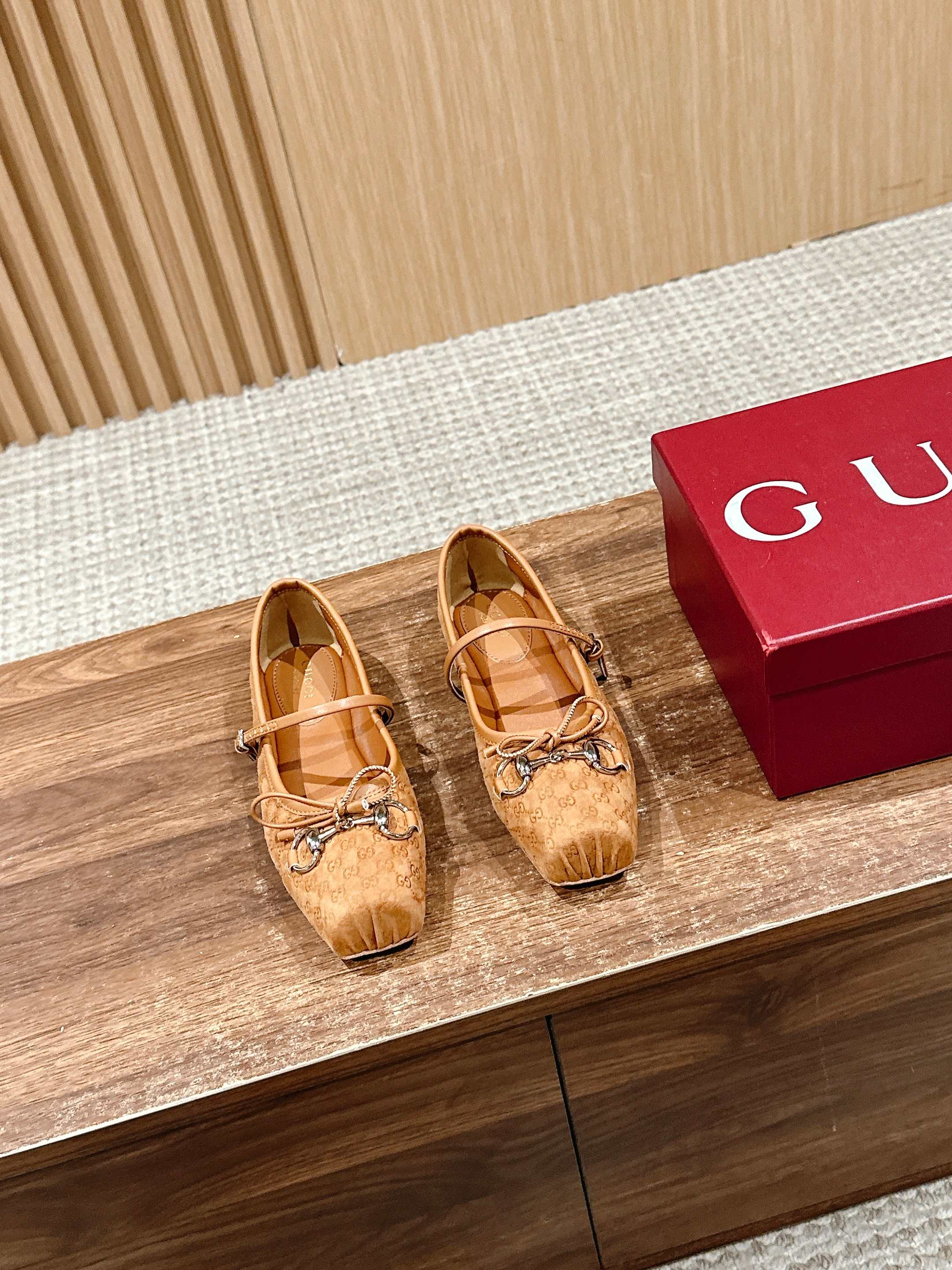 LuxluxHouse Best Quality Gucci Women Shoes