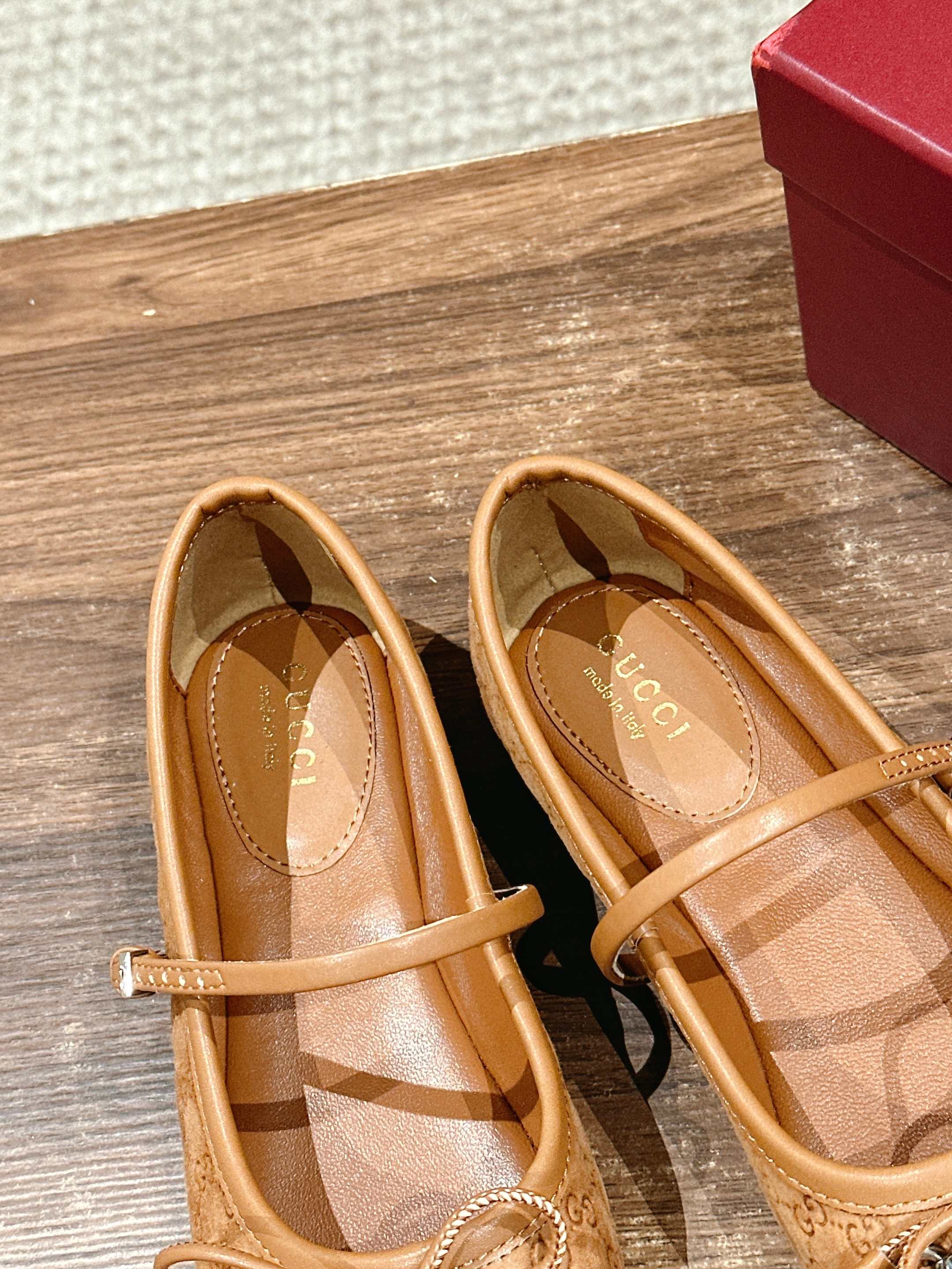 LuxluxHouse Best Quality Gucci Women Shoes