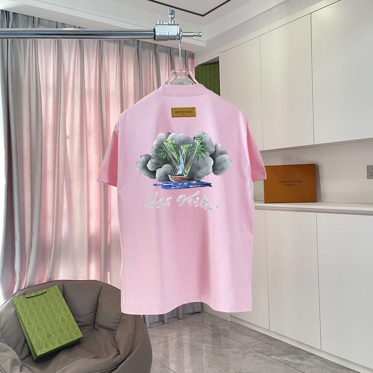 LuxluxHouse Best Quality Clothes T-shirt Louis Vuitton