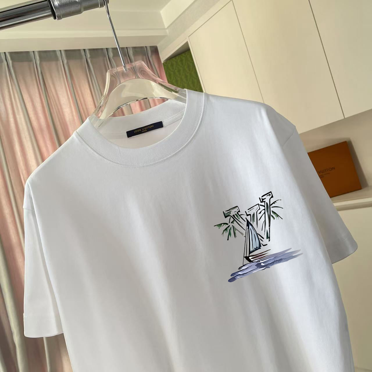 LuxluxHouse Best Quality Clothes T-shirt Louis Vuitton