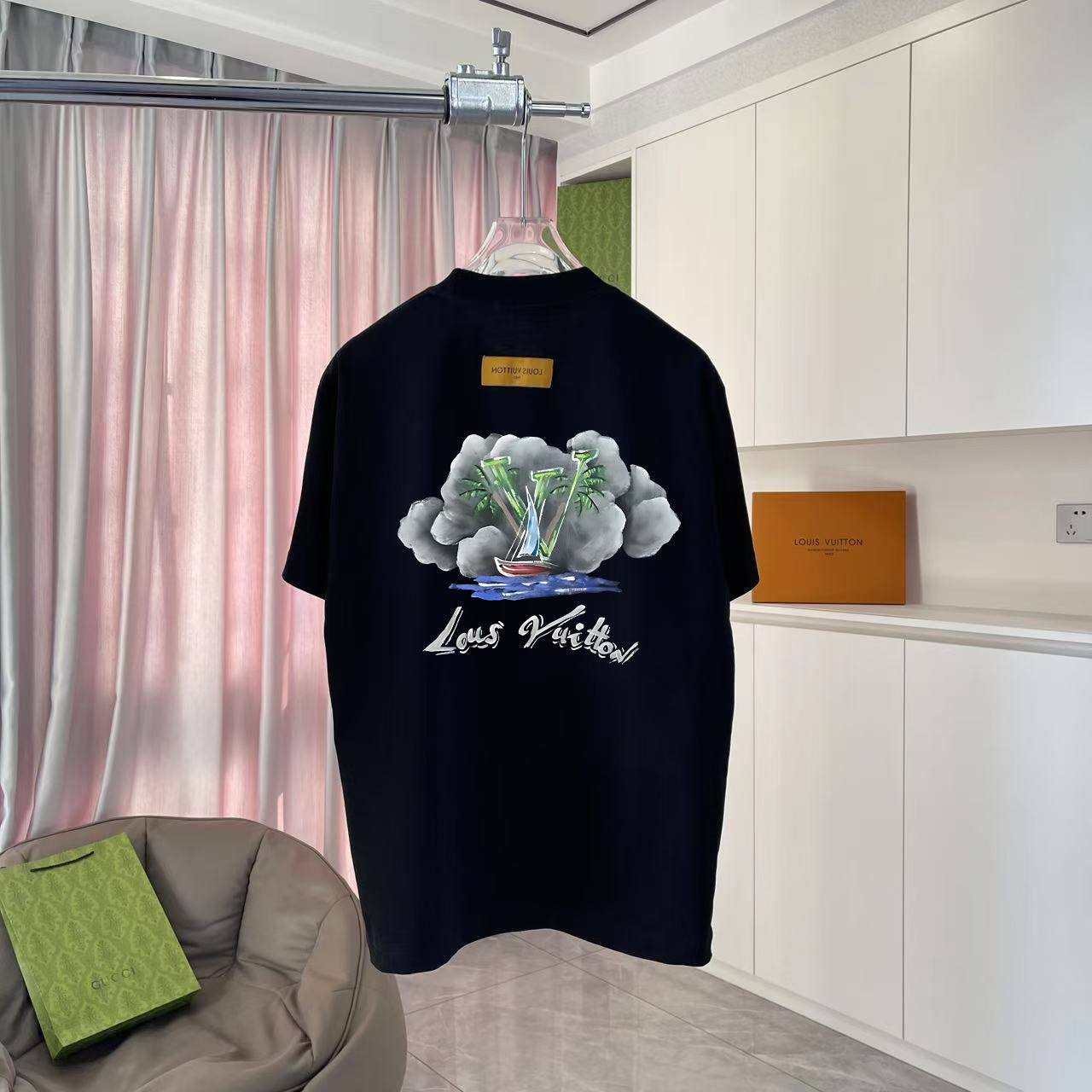 LuxluxHouse Best Quality Clothes T-shirt Louis Vuitton