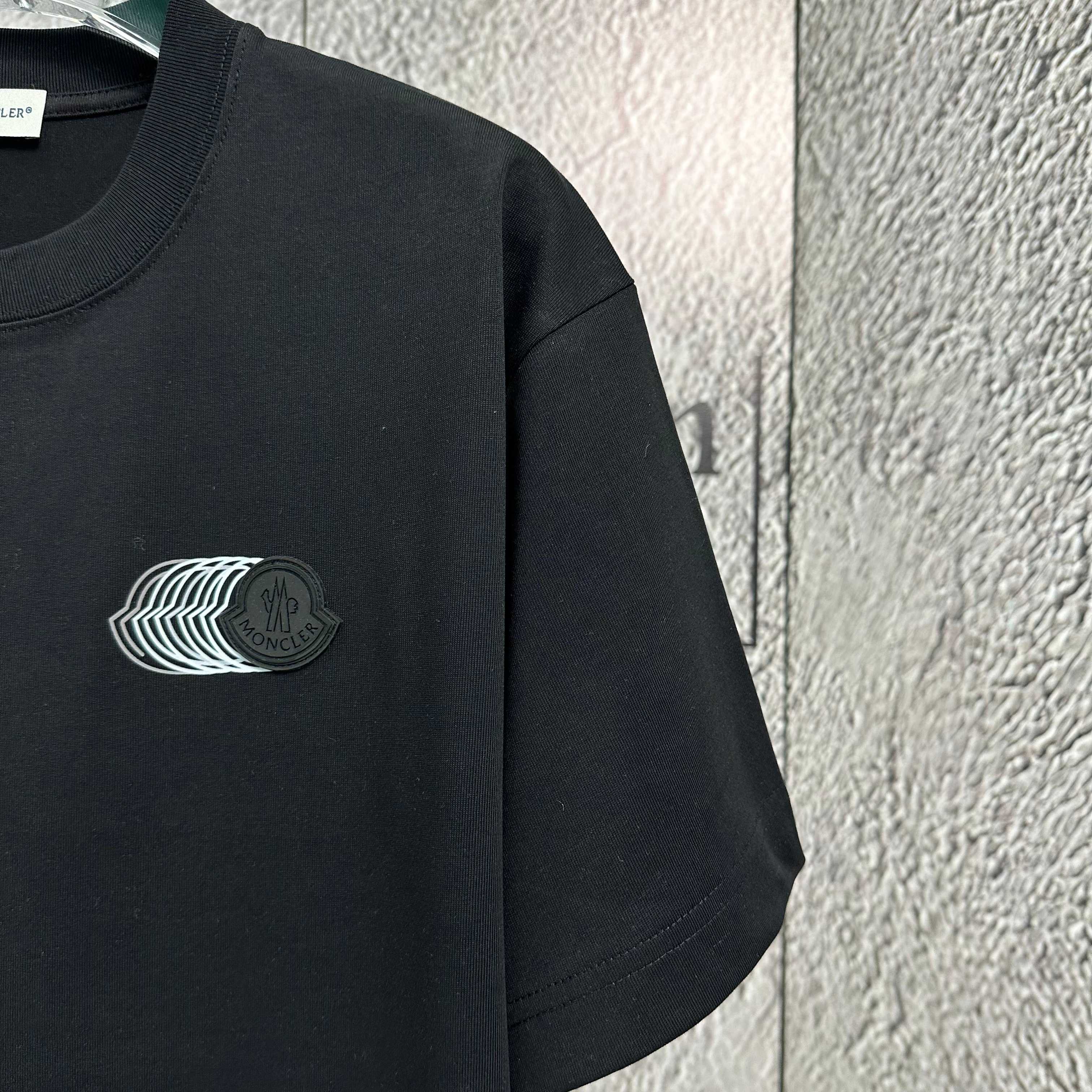 LuxluxHouse Best Quality Clothes T-shirt Moncler