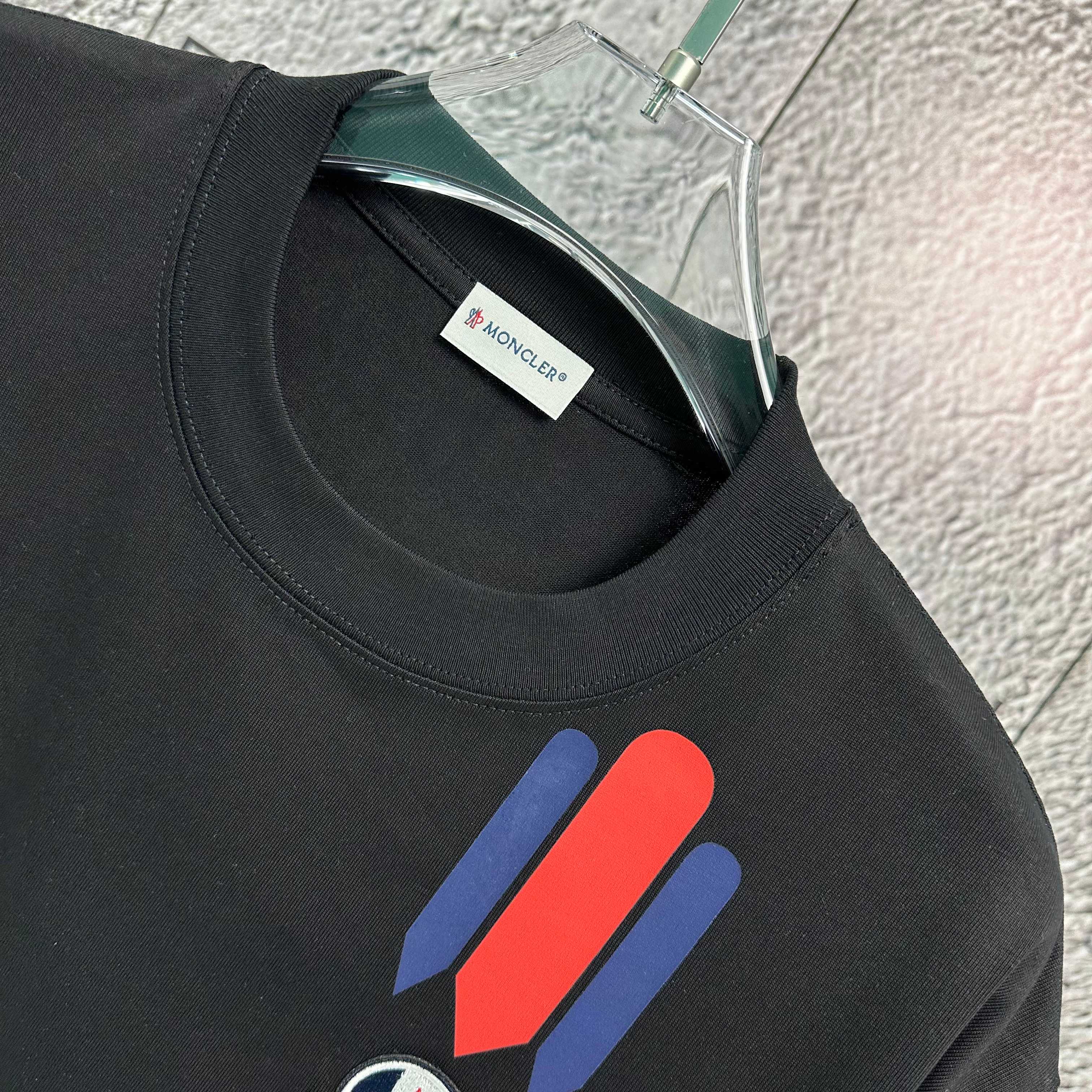 LuxluxHouse Best Quality Clothes T-shirt Moncler