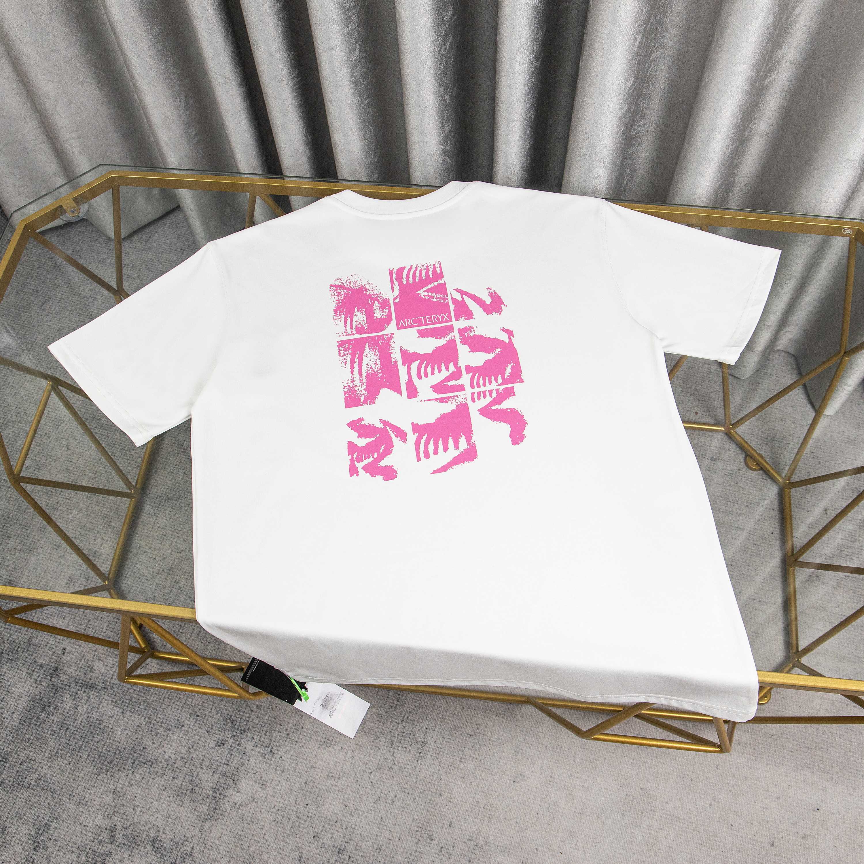 LuxluxHouse Best Quality Clothes T-shirt Arcteryx