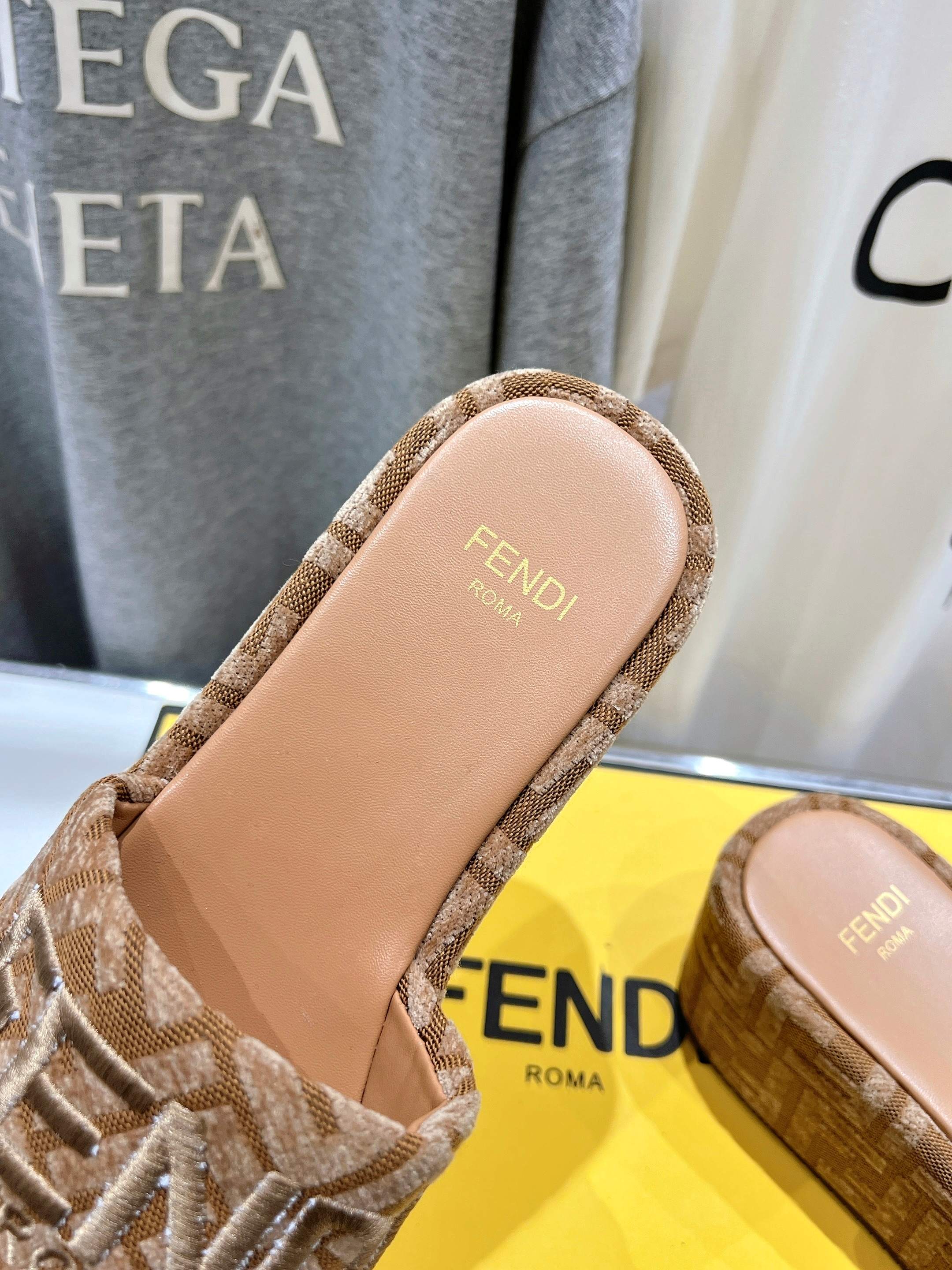 LuxluxHouse Best Quality Fendi Women Shoes